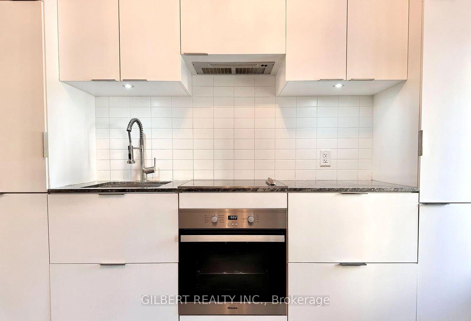 Photo 5 of Unit 325, 5 St Joseph Street, Toronto, Bay Street Corridor — HOMEH