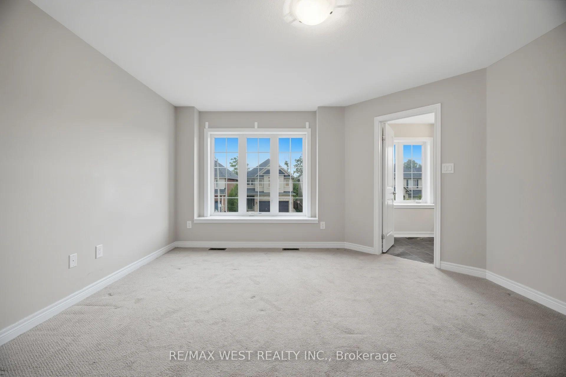 Photo 22 of 137 Echovalley Drive, Hamilton, Stoney Creek — HOMEH