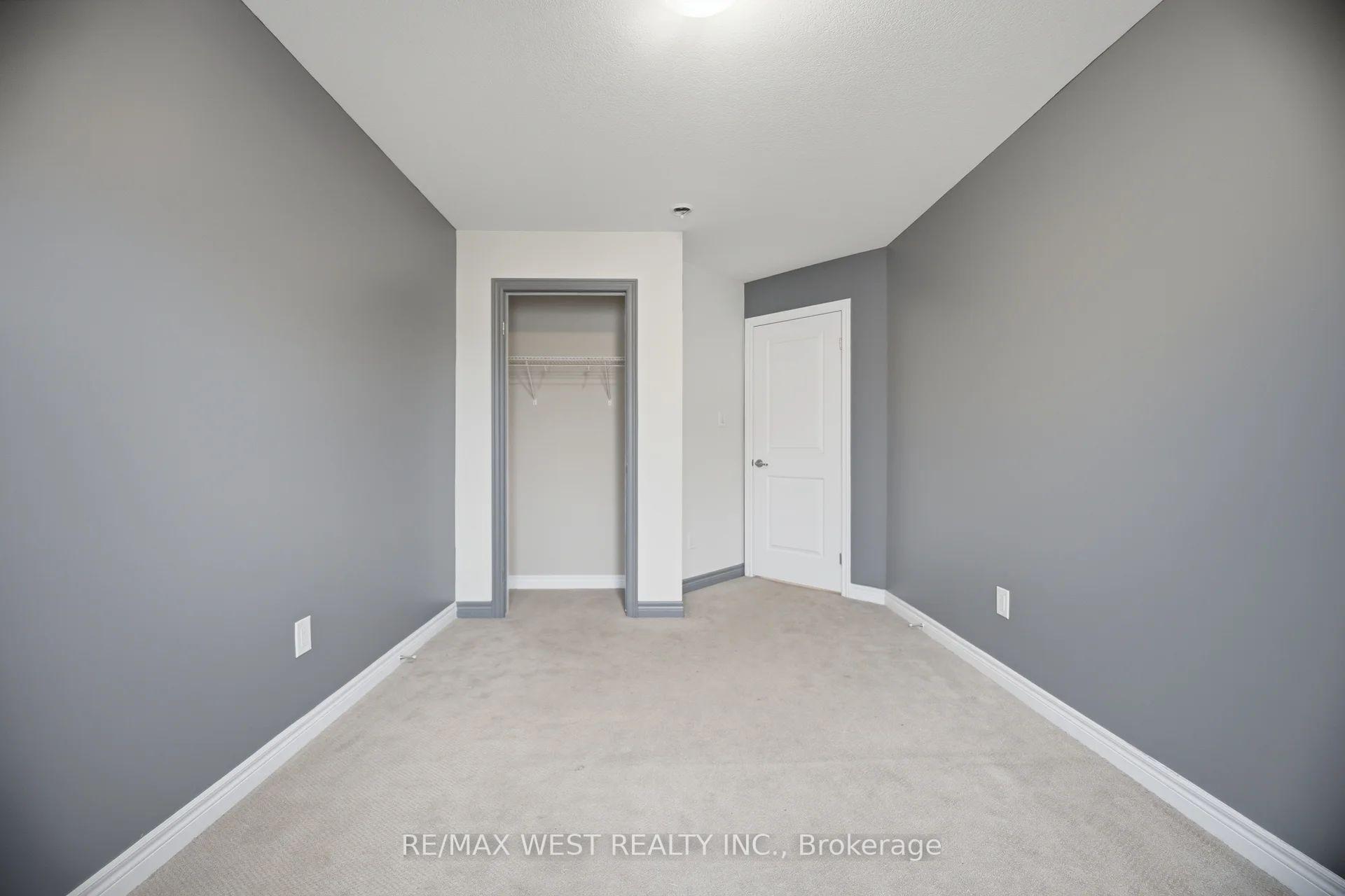 Photo 29 of 137 Echovalley Drive, Hamilton, Stoney Creek — HOMEH