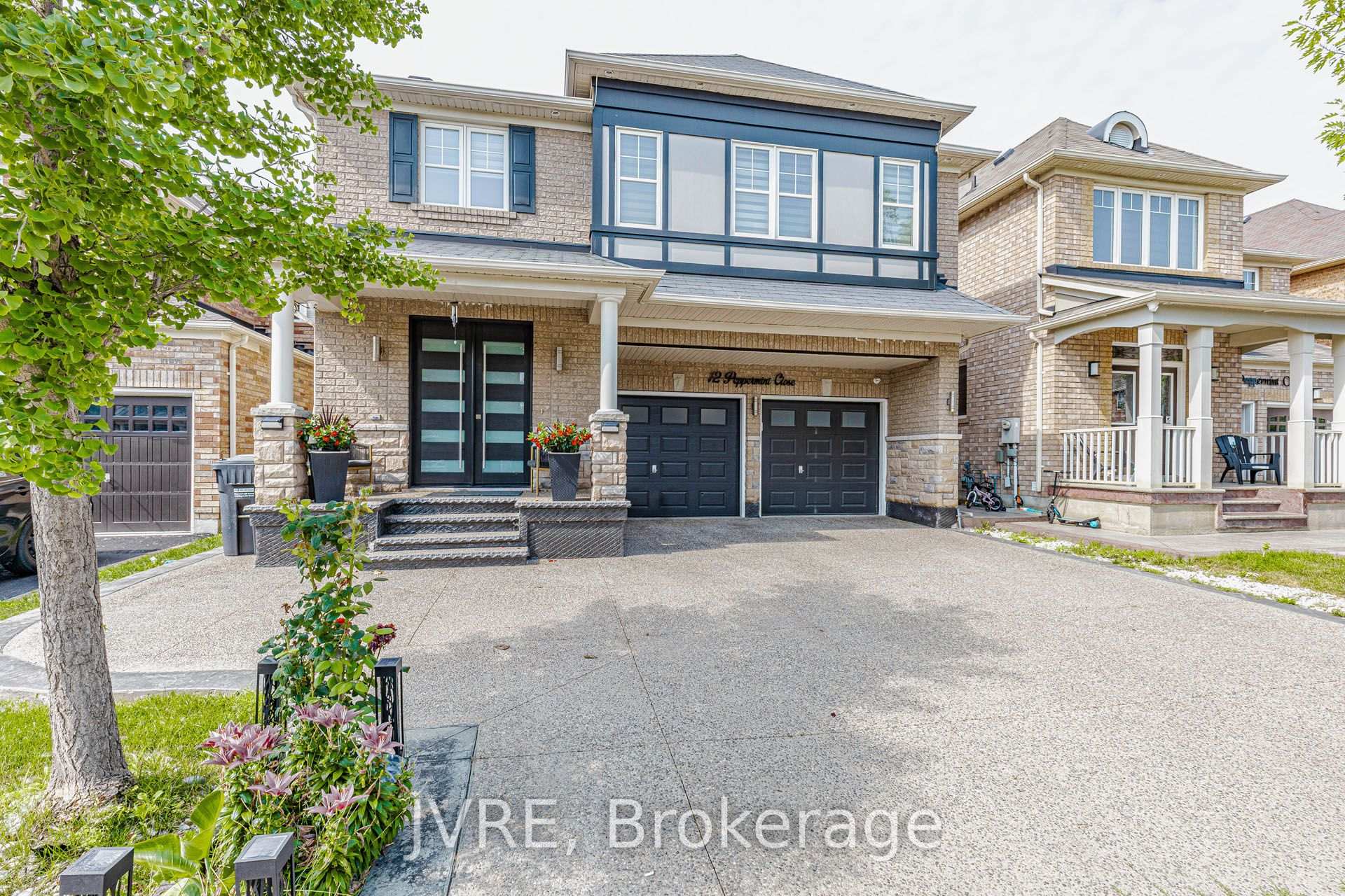 Photo 3 of 12 Peppermint Close, Brampton, Bram East — HOMEH
