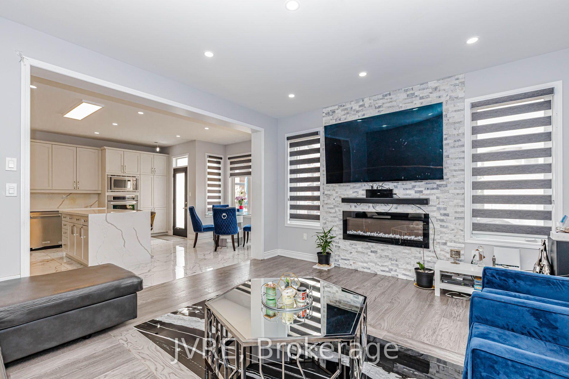 Photo 18 of 12 Peppermint Close, Brampton, Bram East — HOMEH