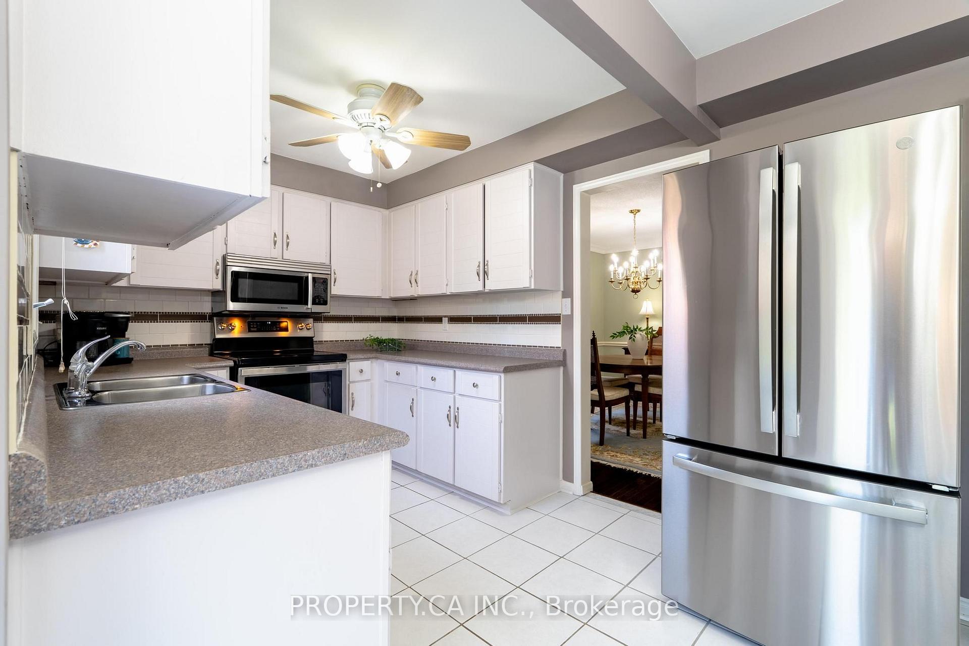 Photo 8 of 40 Buchanan Drive, Markham, Unionville — HOMEH