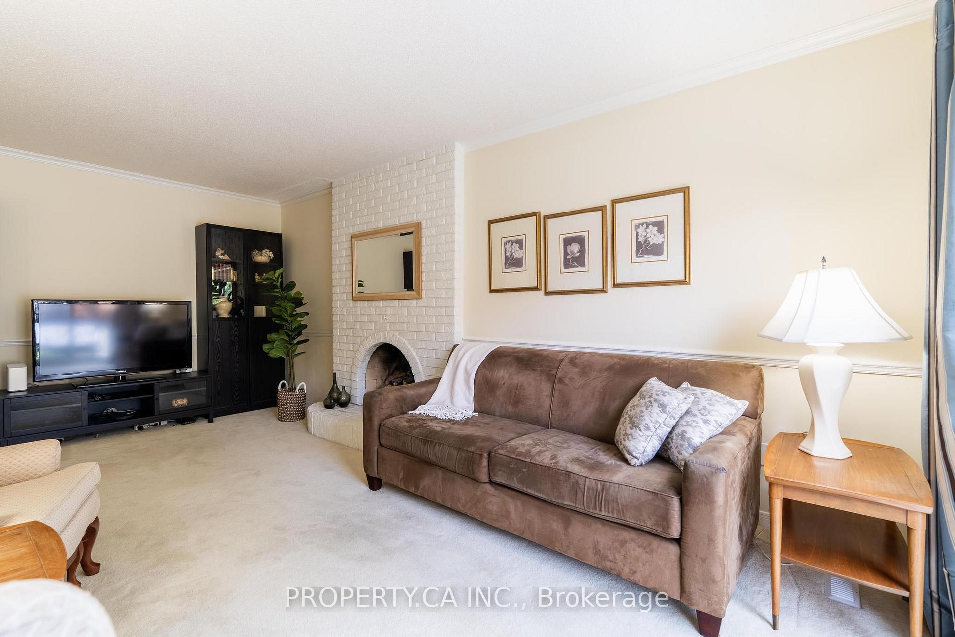 Photo 13 of 40 Buchanan Drive, Markham, Unionville — HOMEH