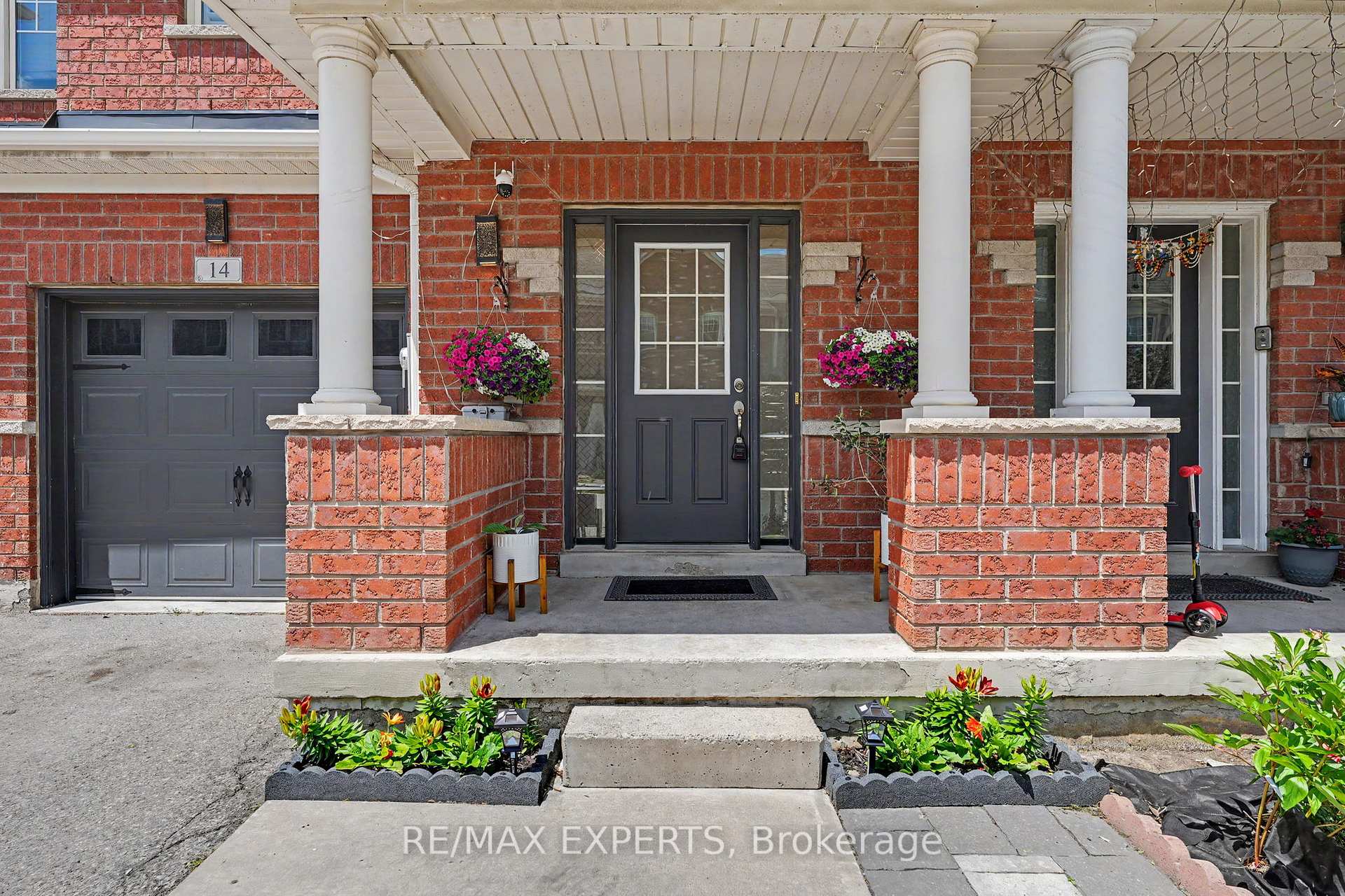 Photo 3 of 14 Lotus Street, Brampton, Bram East — HOMEH