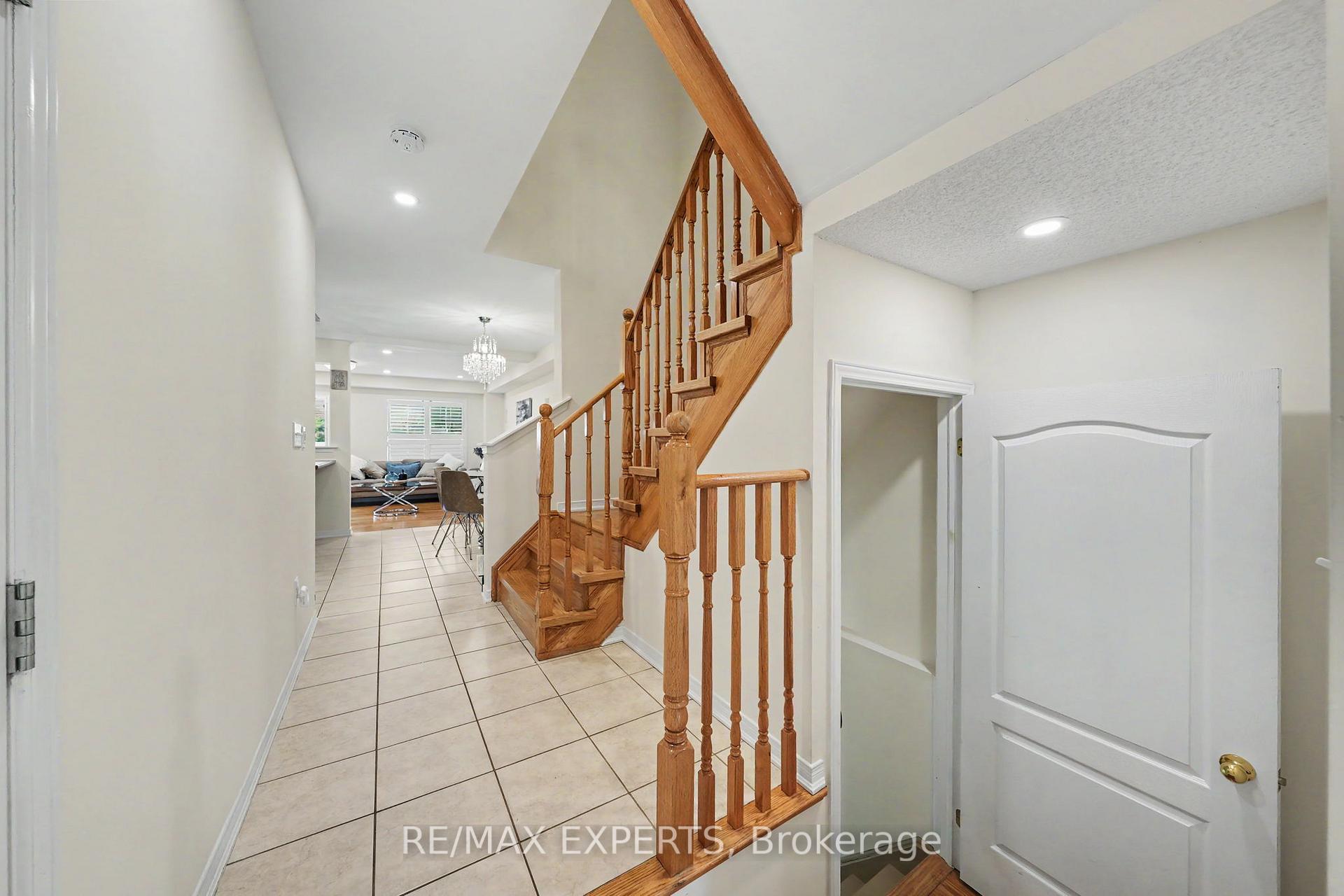 Photo 9 of 14 Lotus Street, Brampton, Bram East — HOMEH