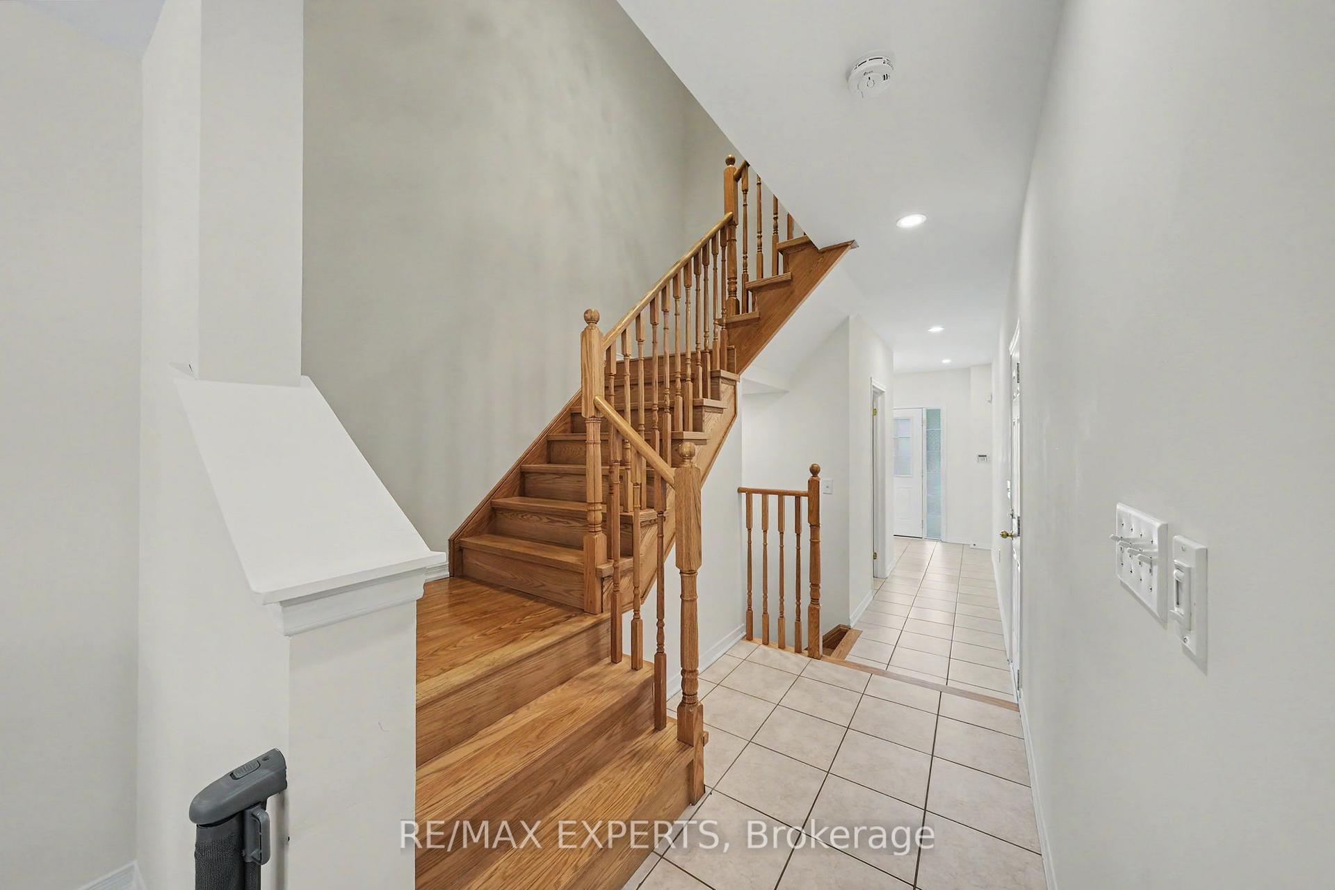 Photo 10 of 14 Lotus Street, Brampton, Bram East — HOMEH
