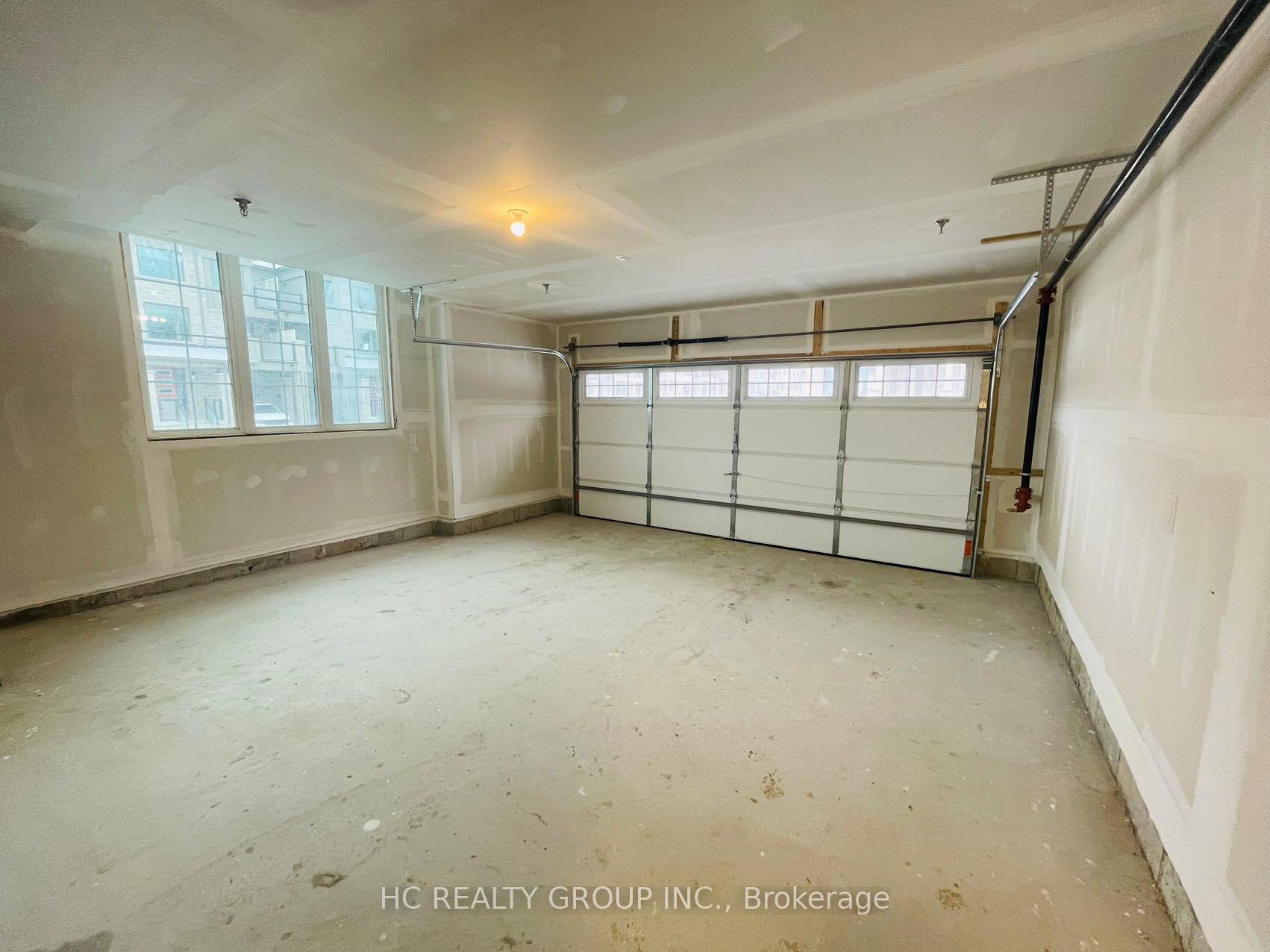 Photo 4 of 117 Thomas Frisby Jr. Crescent, Markham, Victoria Square — HOMEH