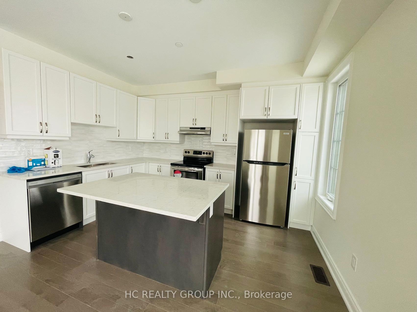 Photo 7 of 117 Thomas Frisby Jr. Crescent, Markham, Victoria Square — HOMEH