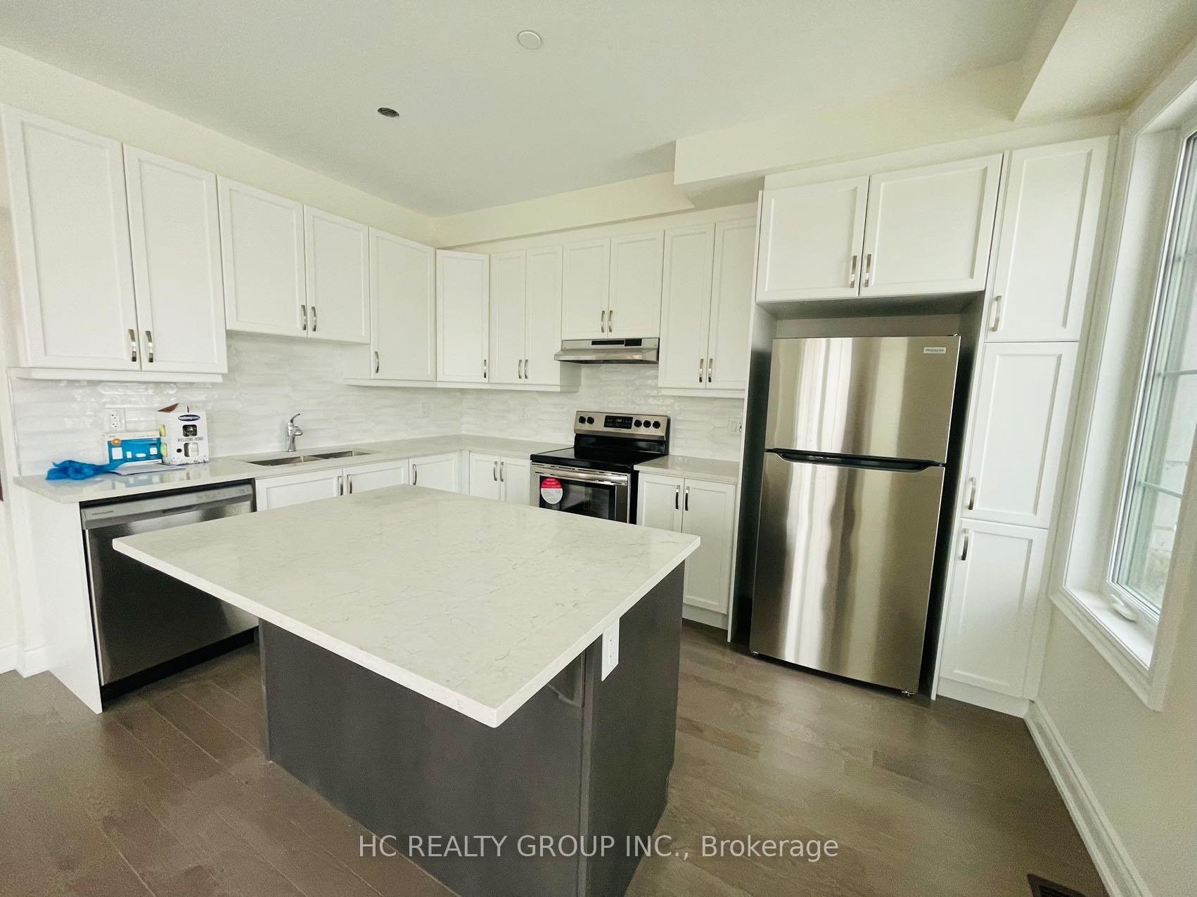 Photo 8 of 117 Thomas Frisby Jr. Crescent, Markham, Victoria Square — HOMEH