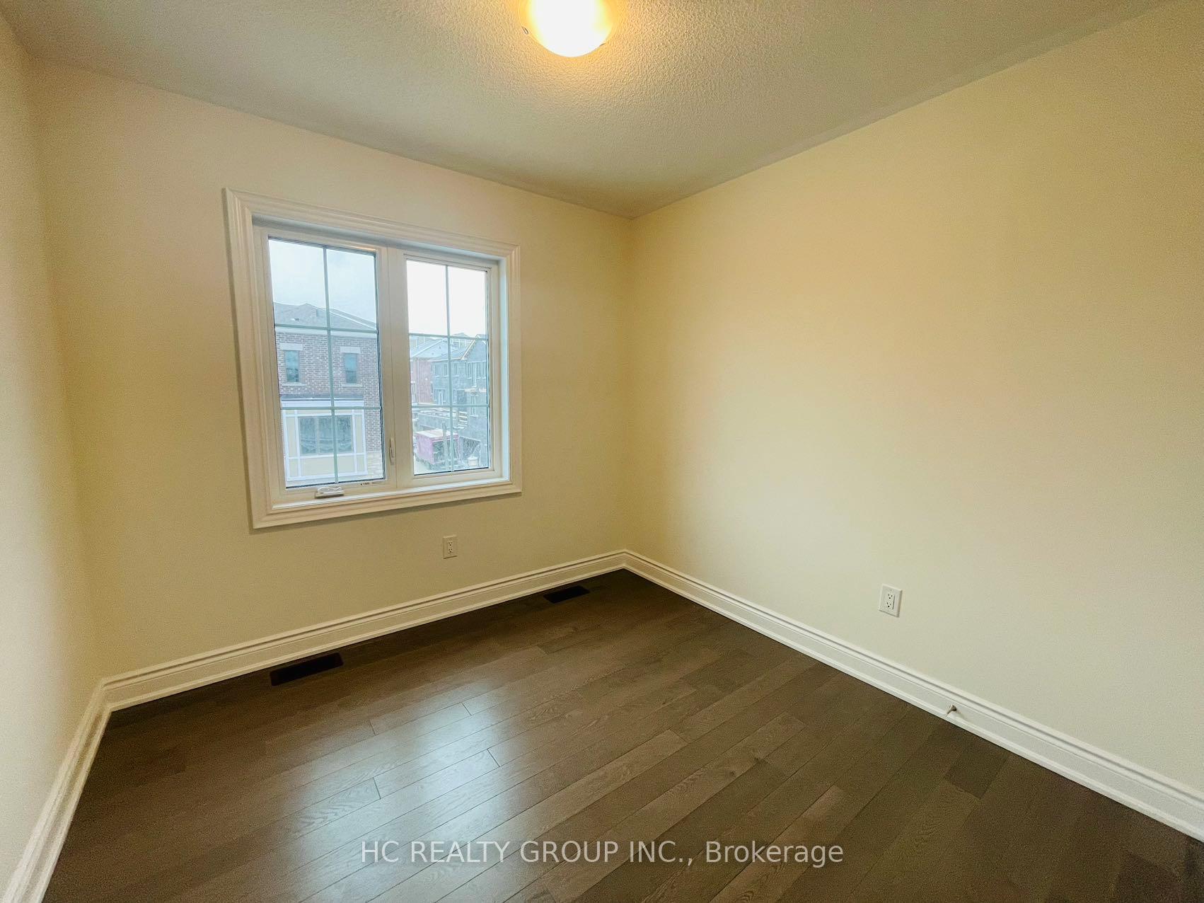 Photo 14 of 117 Thomas Frisby Jr. Crescent, Markham, Victoria Square — HOMEH