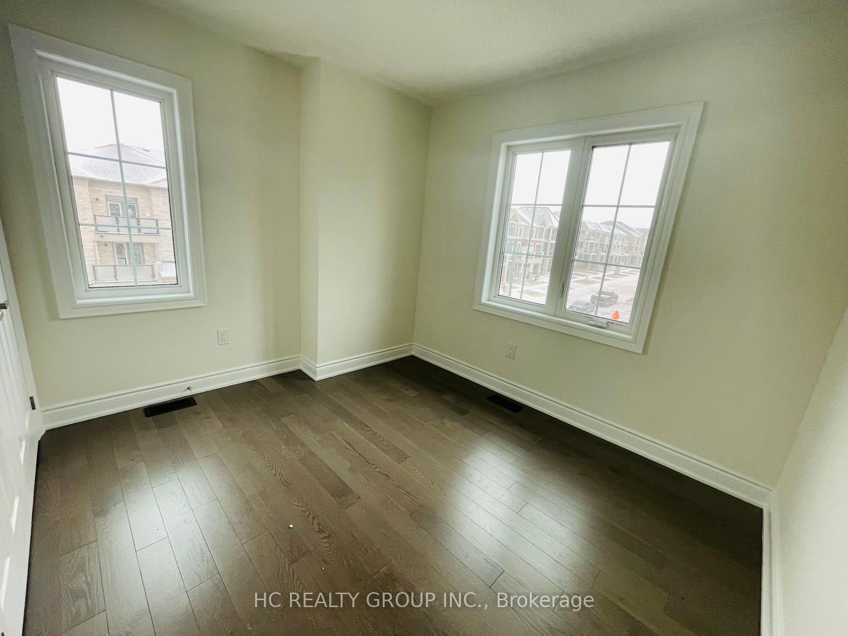 Photo 16 of 117 Thomas Frisby Jr. Crescent, Markham, Victoria Square — HOMEH