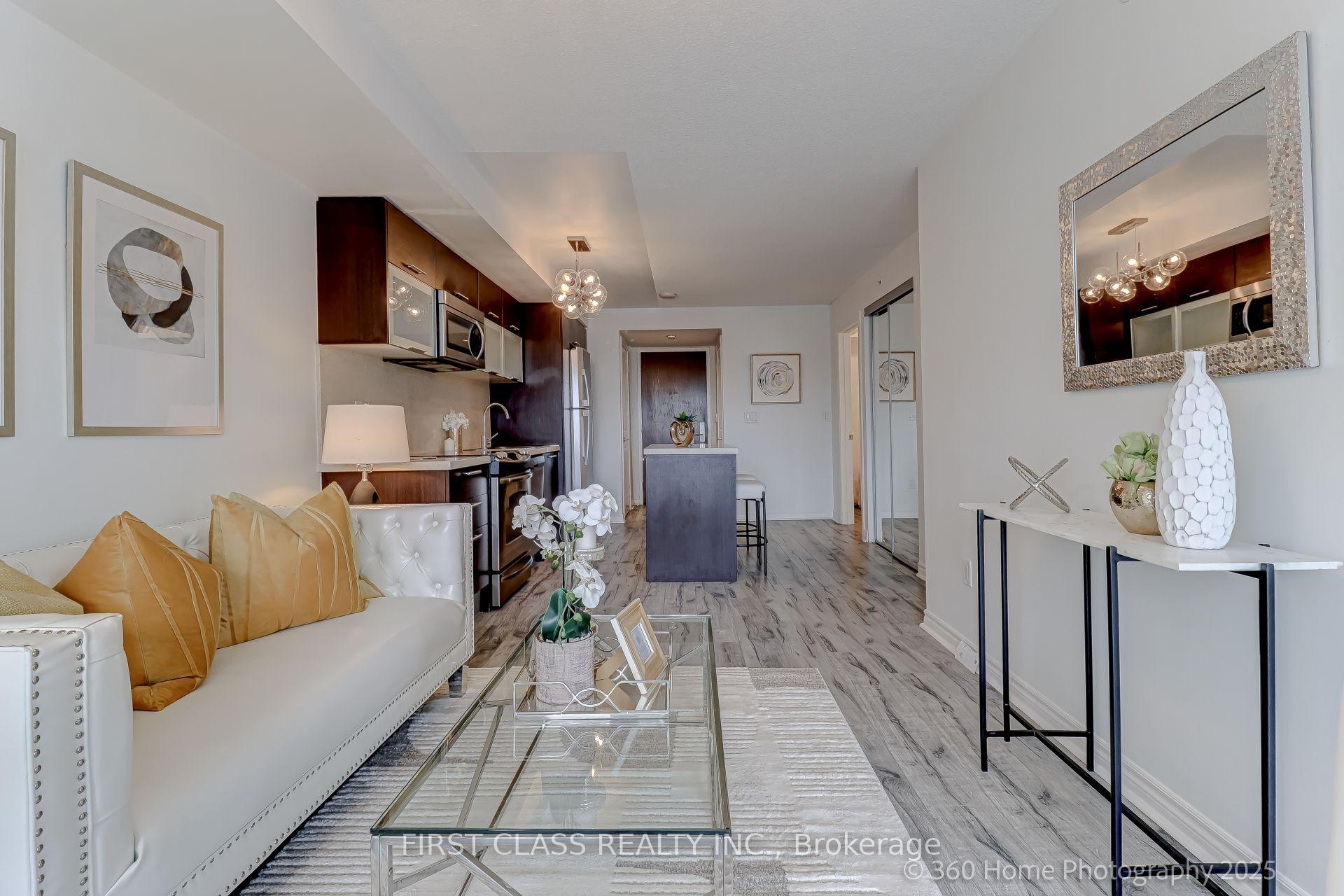 Photo 4 of Unit 2513, 386 Yonge Street, Toronto, Bay Street Corridor — HOMEH