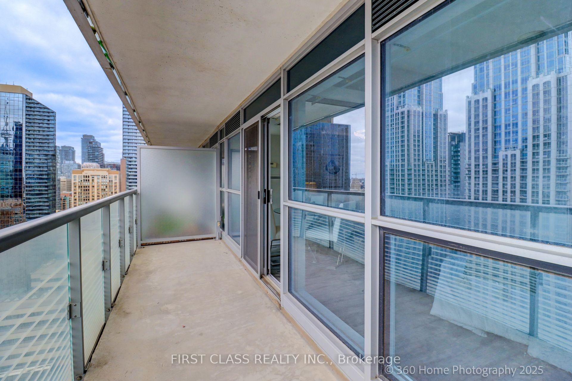 Photo 16 of Unit 2513, 386 Yonge Street, Toronto, Bay Street Corridor — HOMEH
