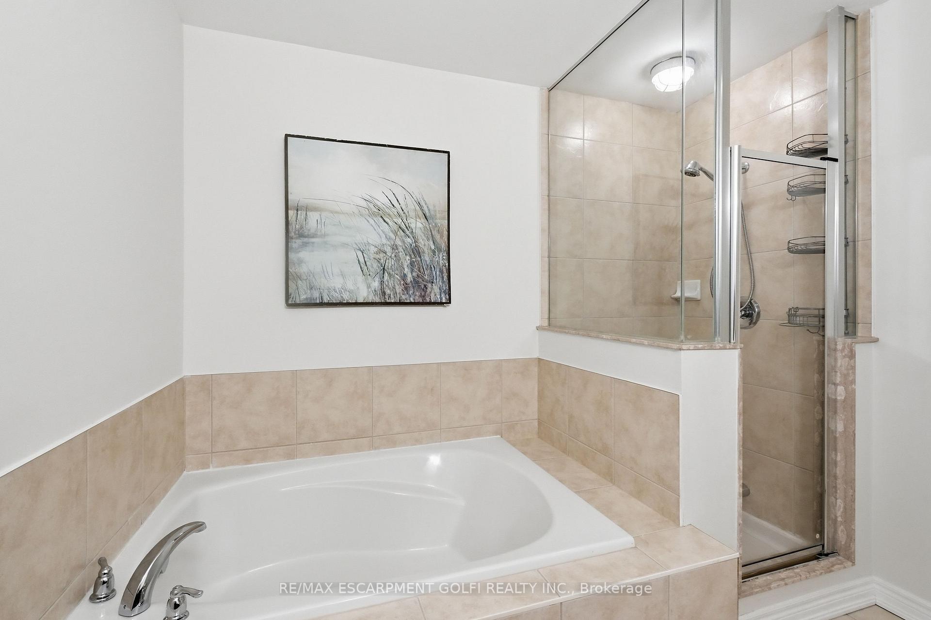 Photo 17 of 100 Springstead Avenue, Hamilton, Winona — HOMEH