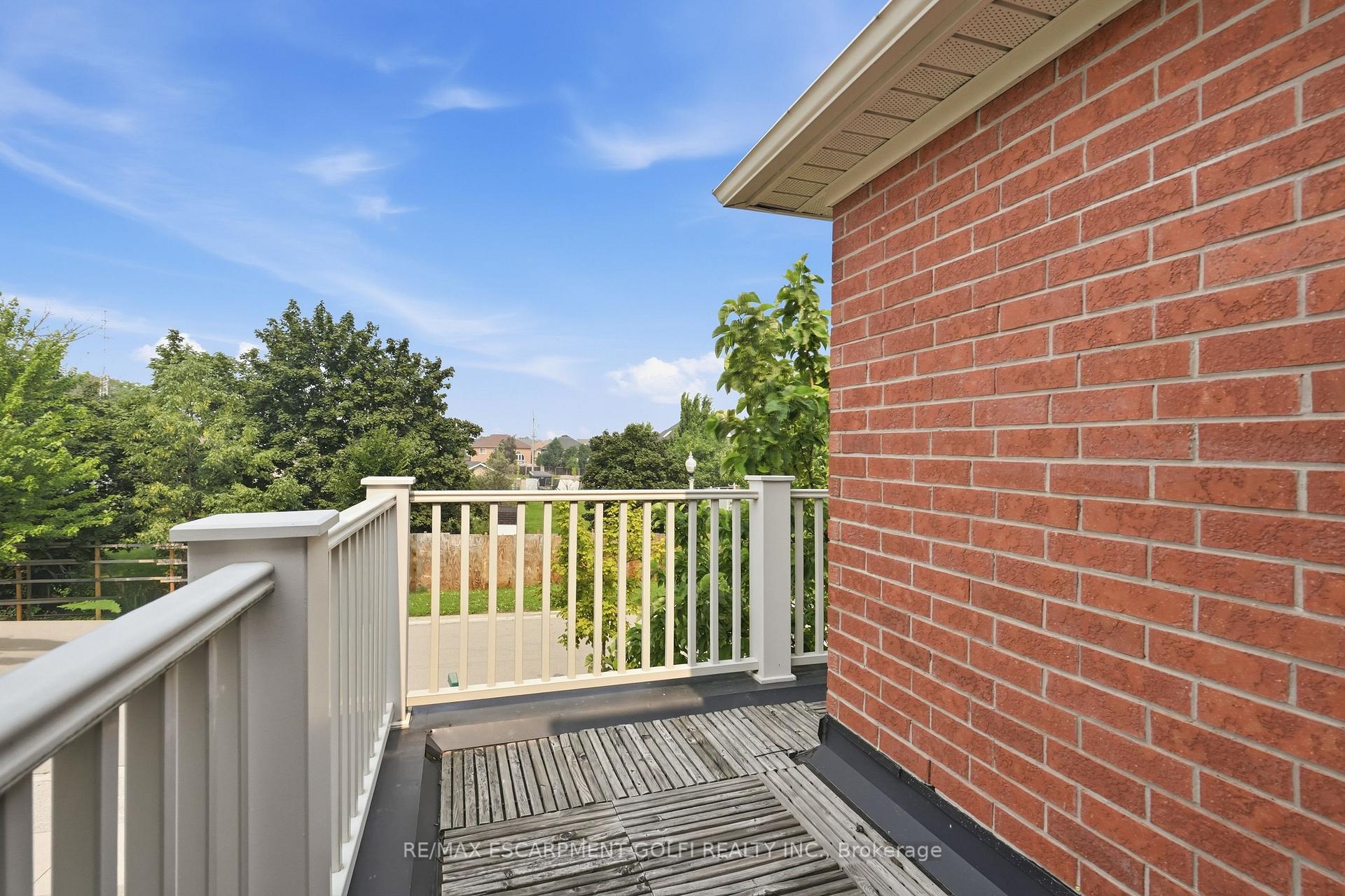 Photo 26 of 100 Springstead Avenue, Hamilton, Winona — HOMEH