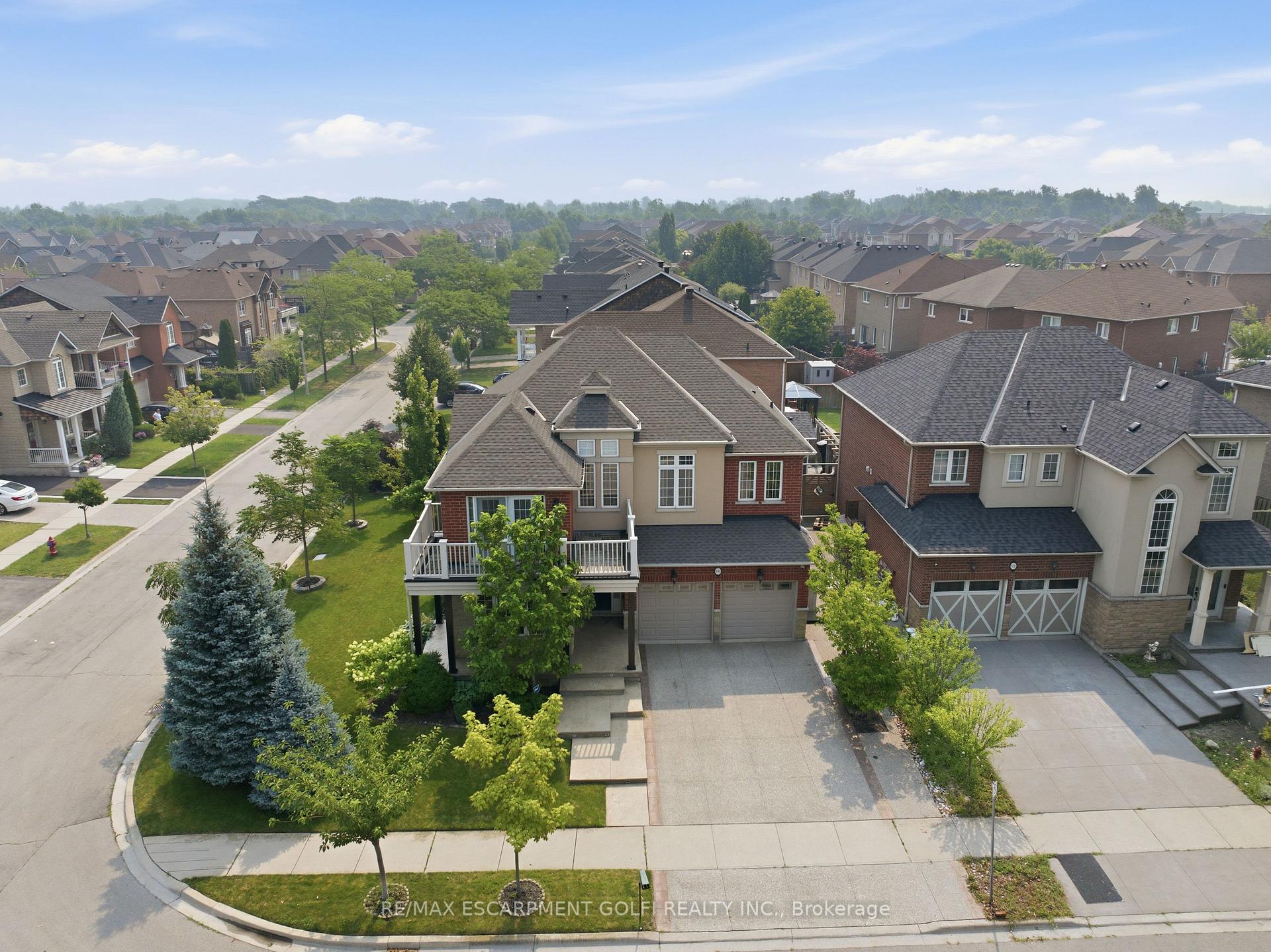 Photo 33 of 100 Springstead Avenue, Hamilton, Winona — HOMEH