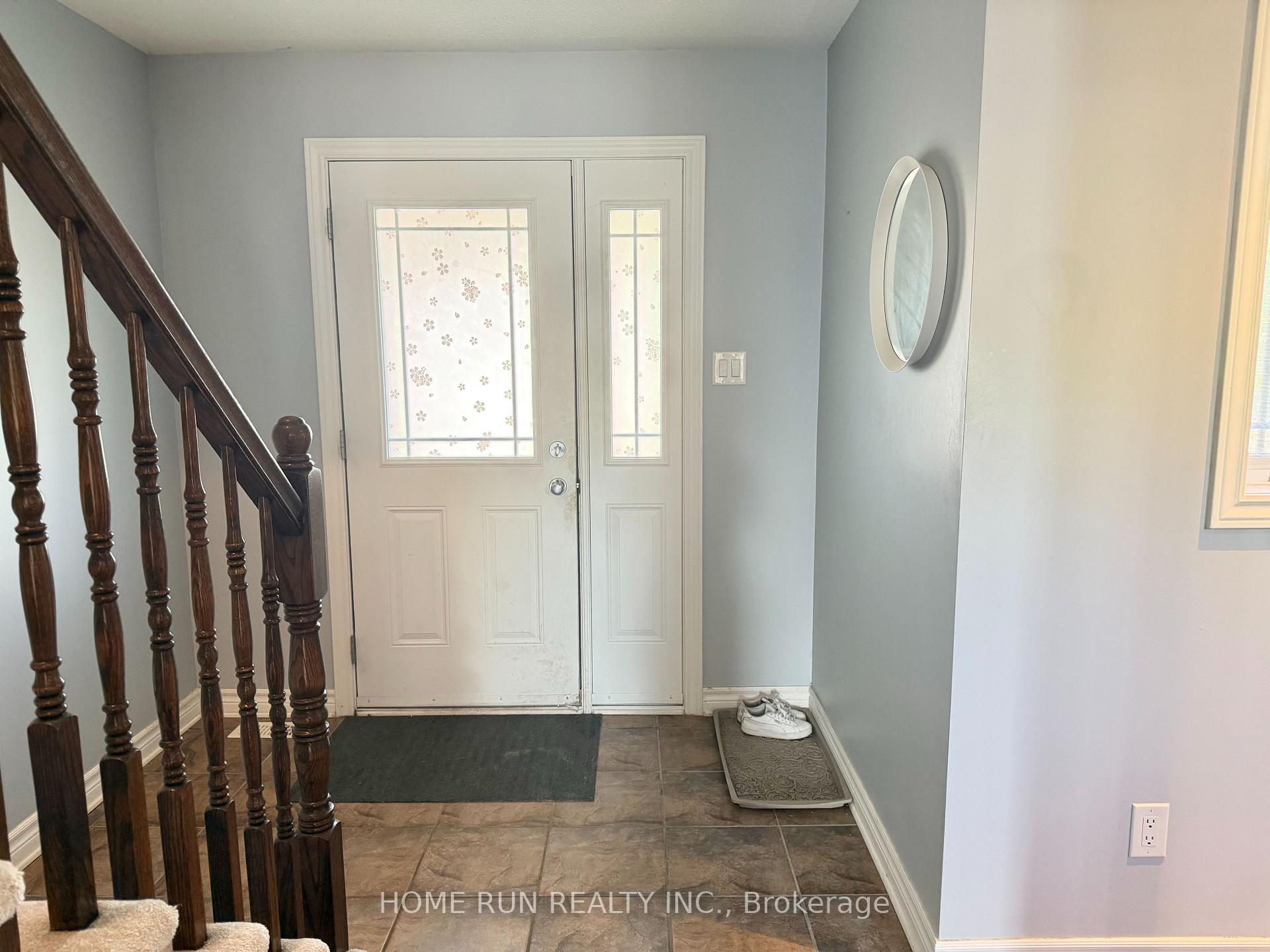 Photo 3 of 114 Glendore Street, Ottawa, Barrhaven - Strandherd — HOMEH