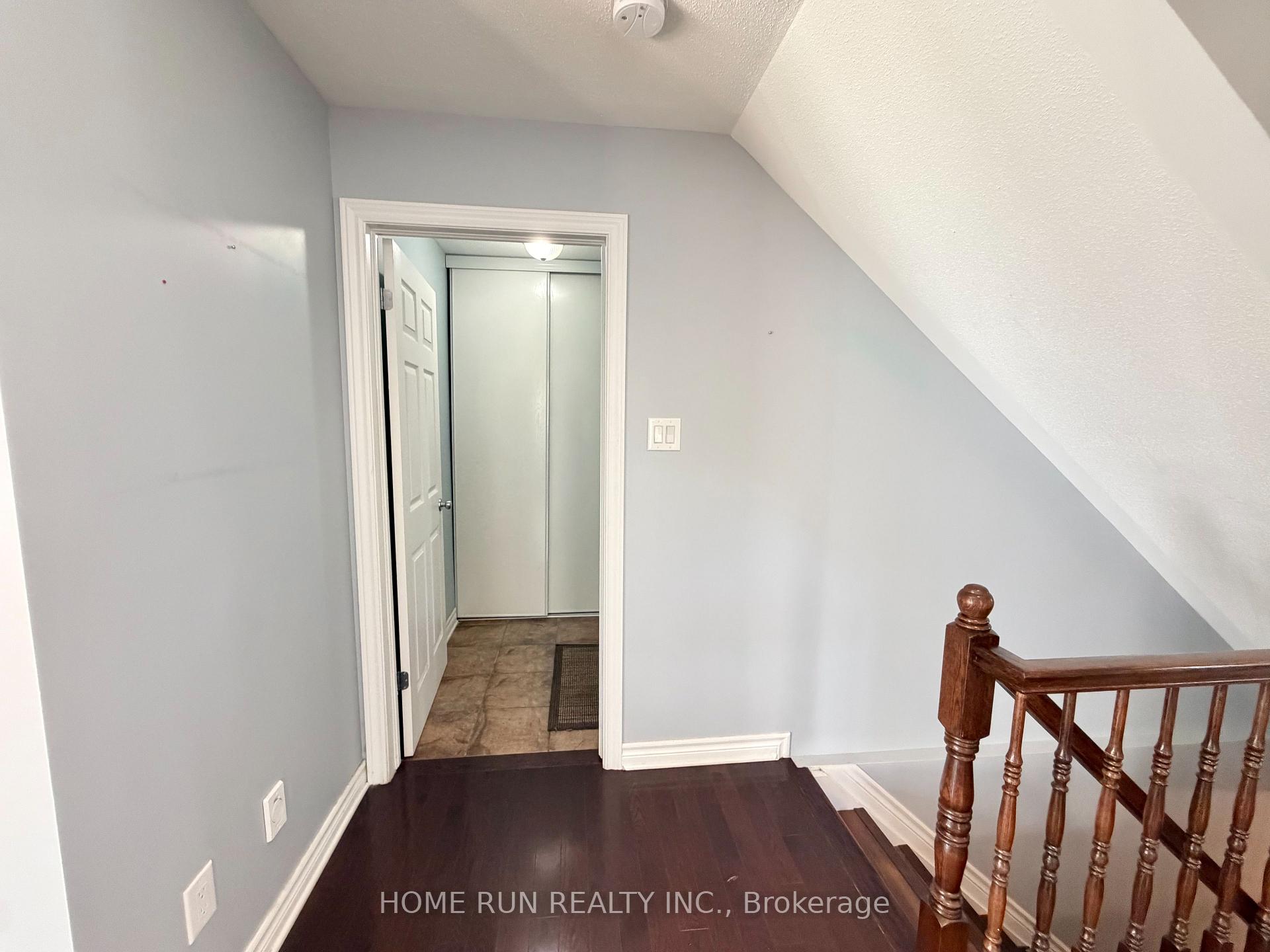 Photo 11 of 114 Glendore Street, Ottawa, Barrhaven - Strandherd — HOMEH