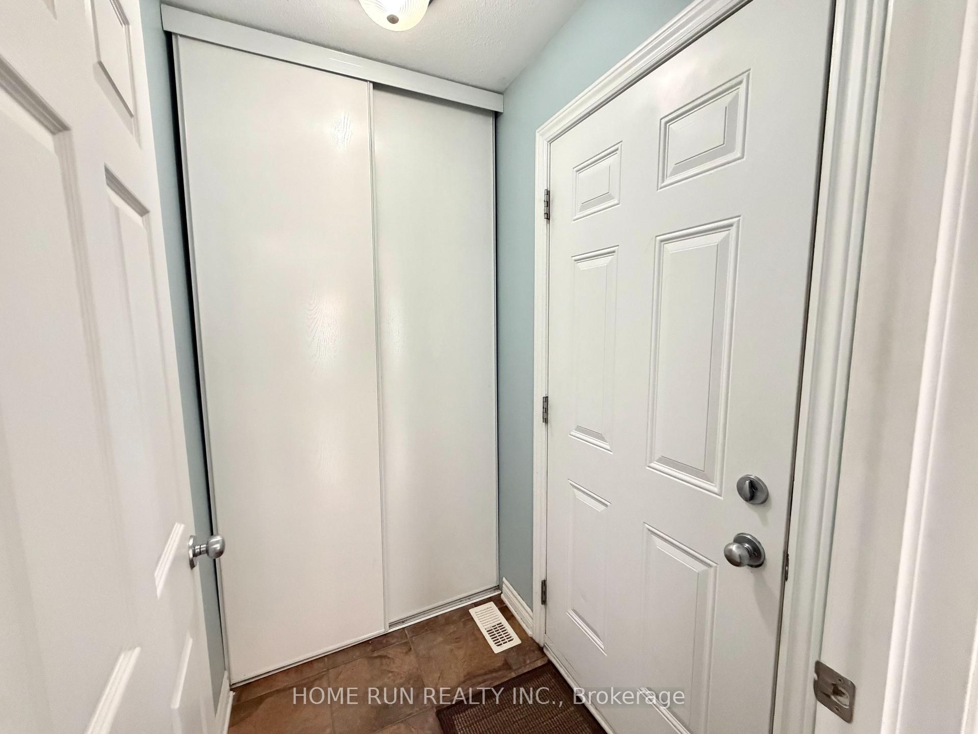 Photo 12 of 114 Glendore Street, Ottawa, Barrhaven - Strandherd — HOMEH