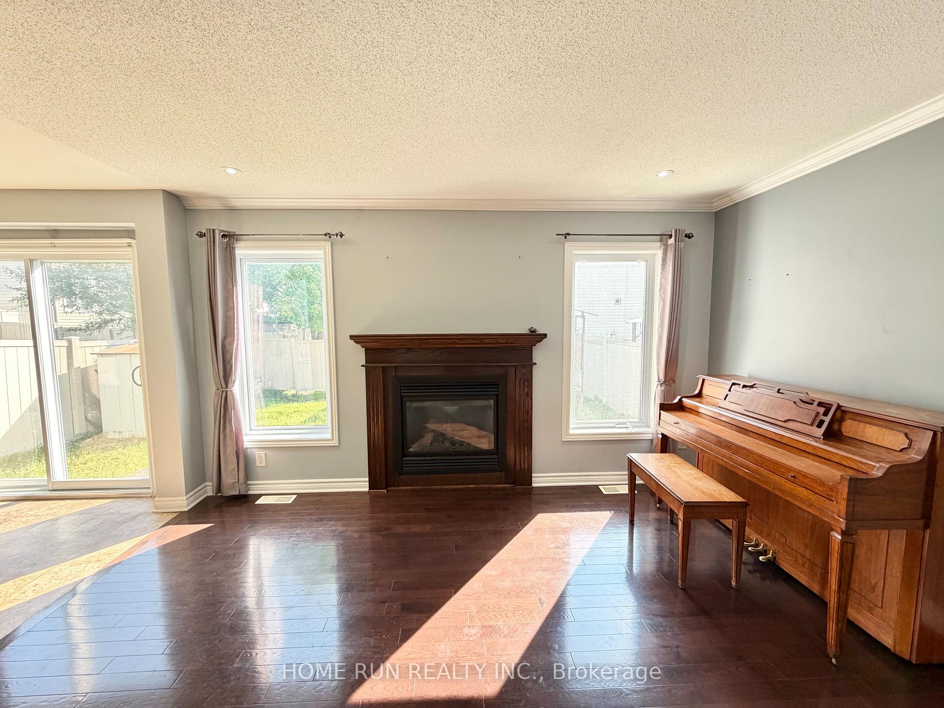 Photo 15 of 114 Glendore Street, Ottawa, Barrhaven - Strandherd — HOMEH