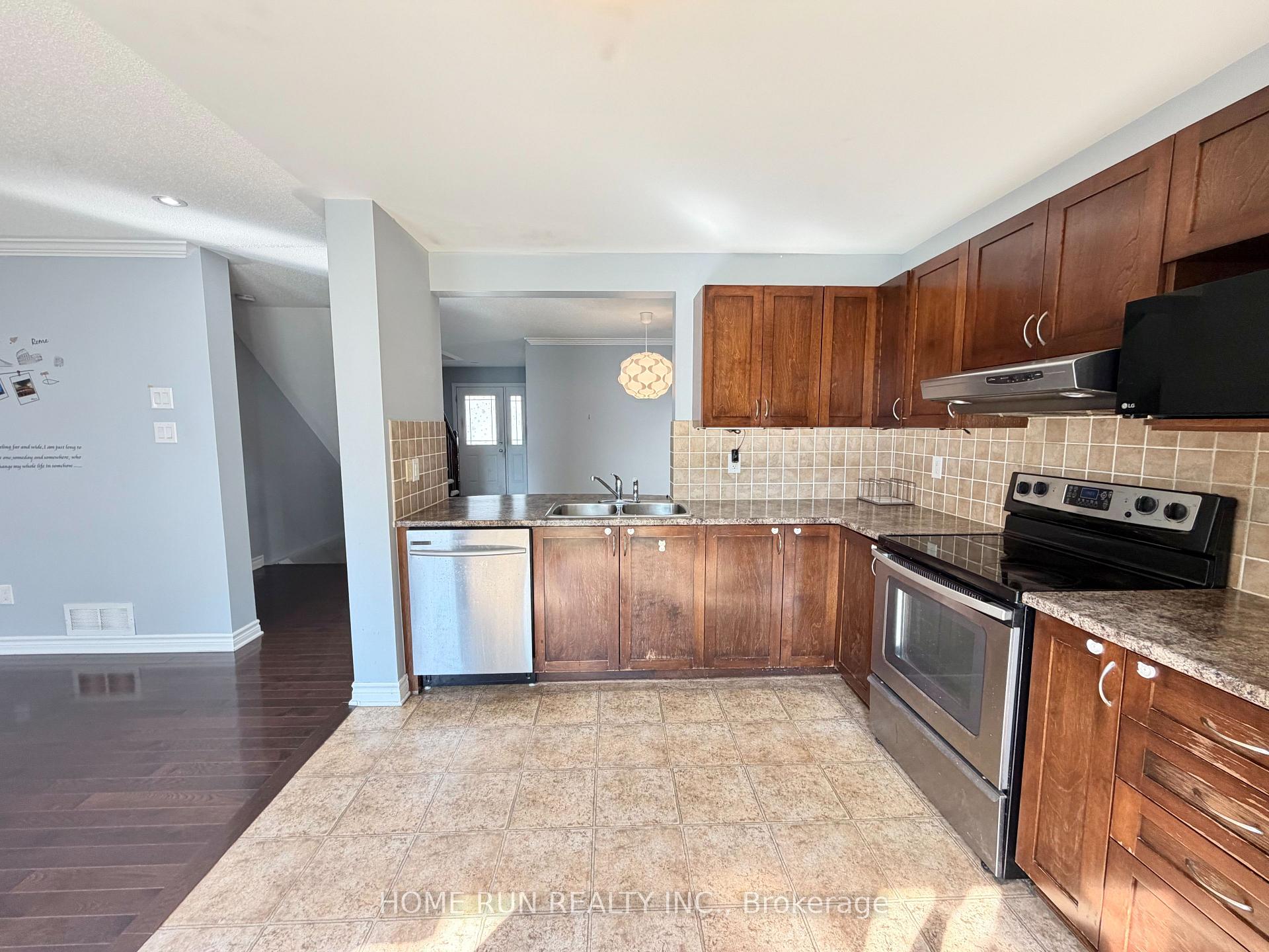 Photo 20 of 114 Glendore Street, Ottawa, Barrhaven - Strandherd — HOMEH