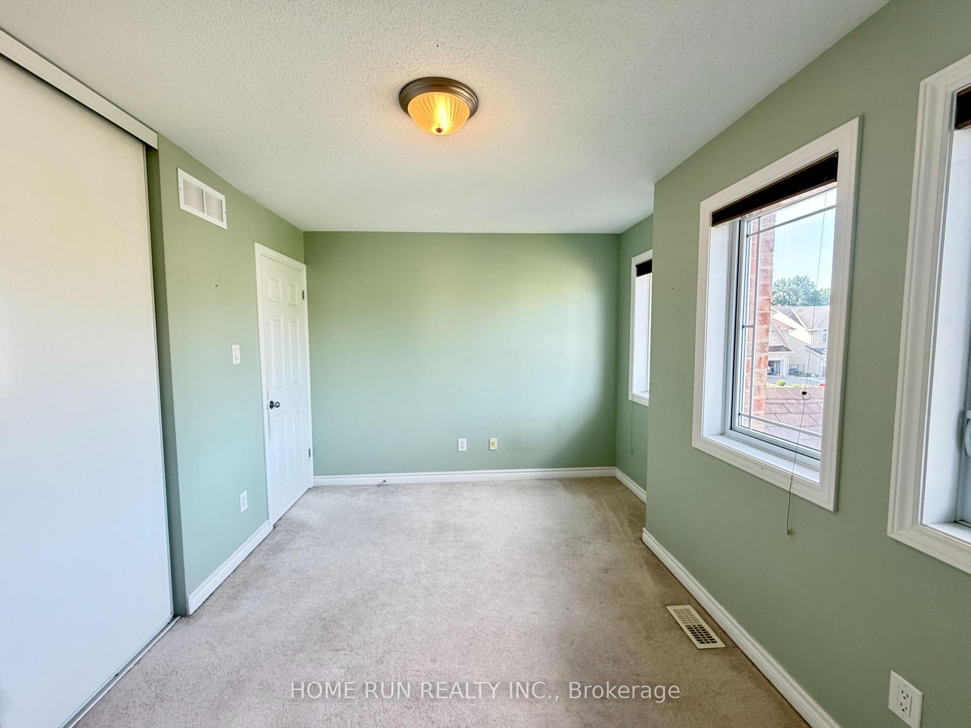 Photo 32 of 114 Glendore Street, Ottawa, Barrhaven - Strandherd — HOMEH