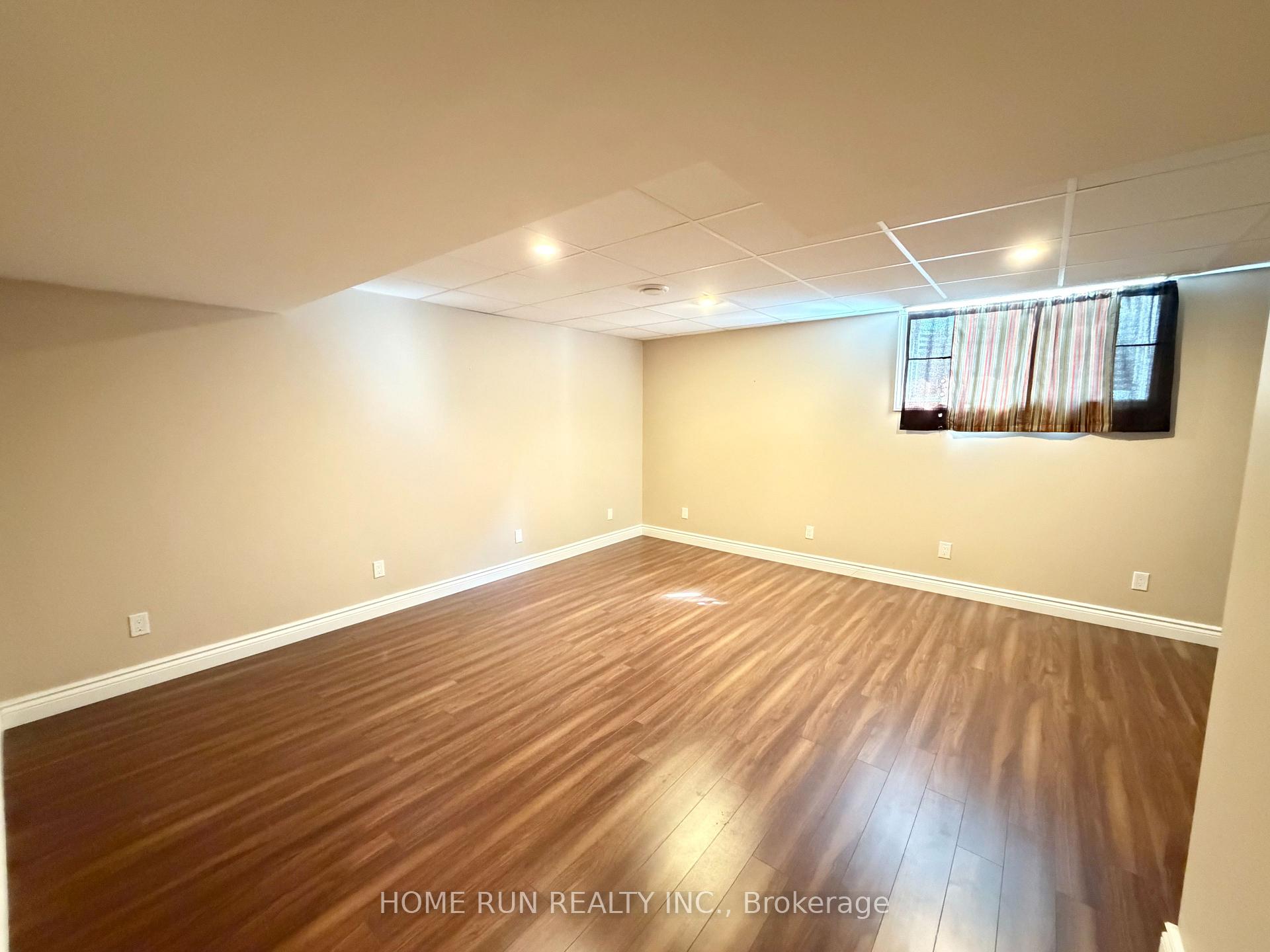 Photo 40 of 114 Glendore Street, Ottawa, Barrhaven - Strandherd — HOMEH