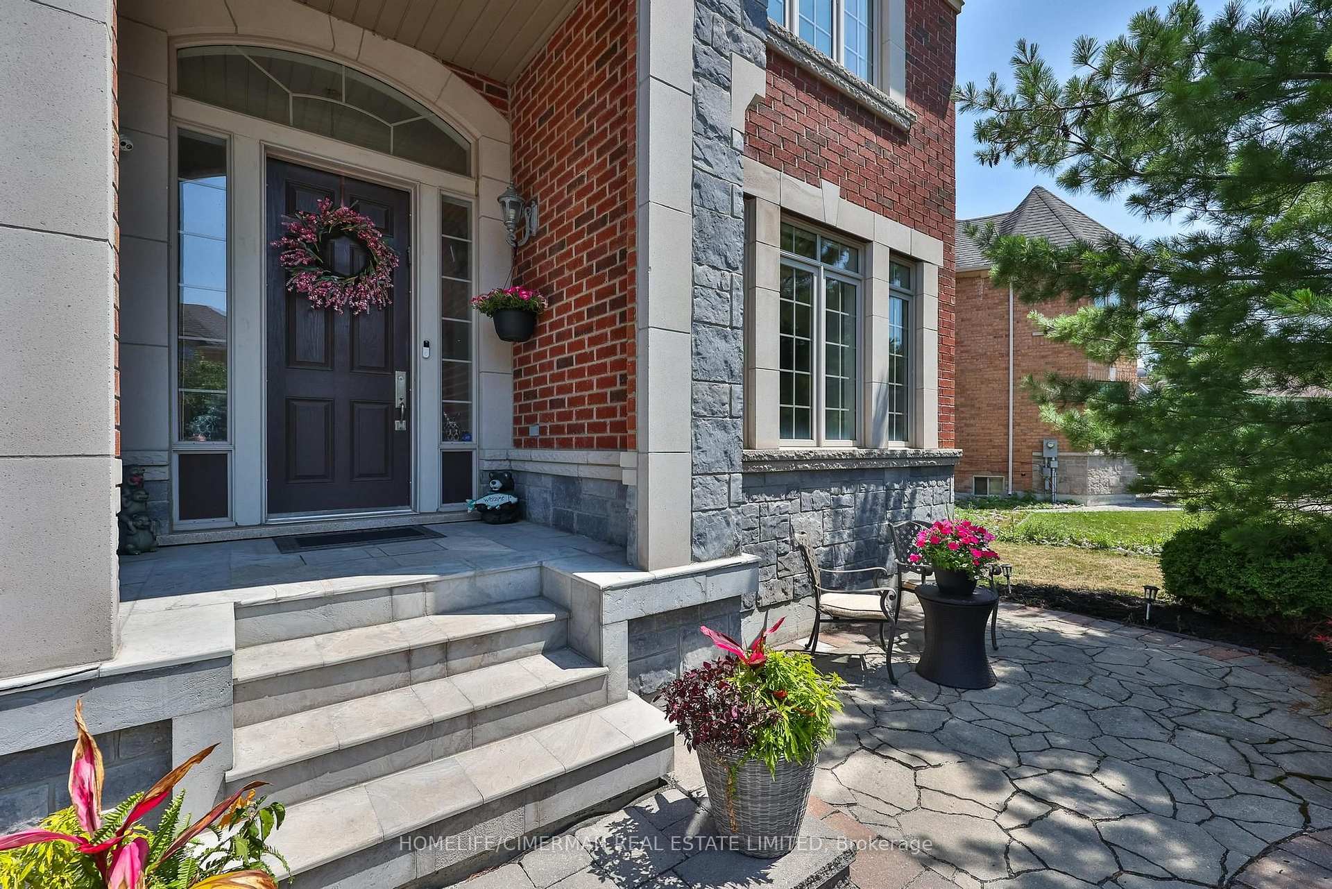 Photo 2 of 5 Pheasant Drive, Richmond Hill, Oak Ridges — HOMEH