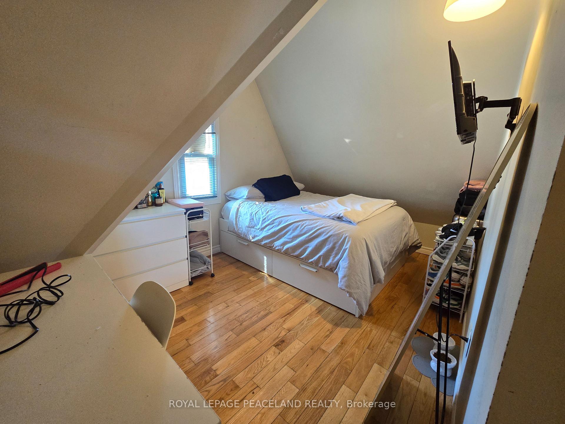 Photo 2 of Unit 3C, 34 Ross Street, Toronto, Kensington-Chinatown — HOMEH