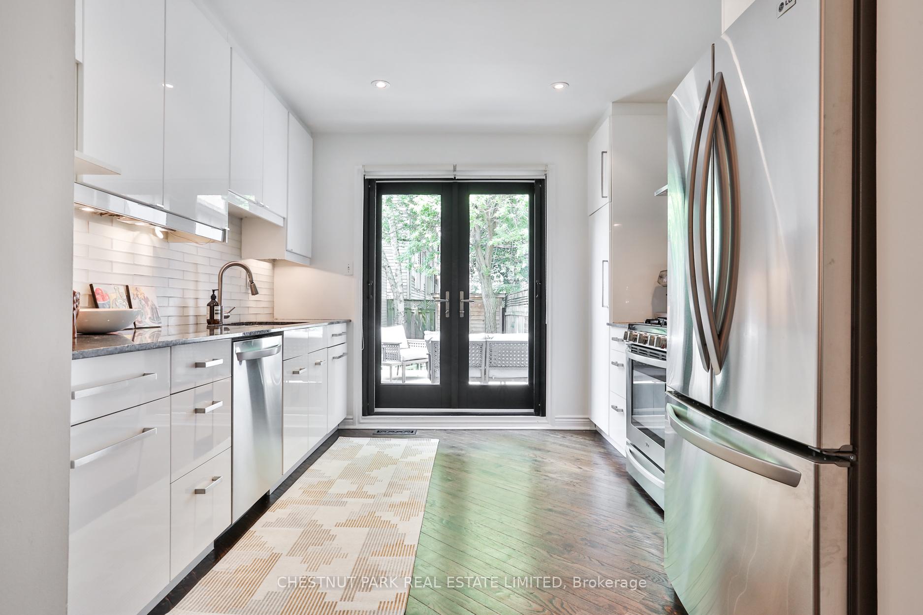 Photo 9 of 52 West Avenue W, Toronto, South Riverdale — HOMEH