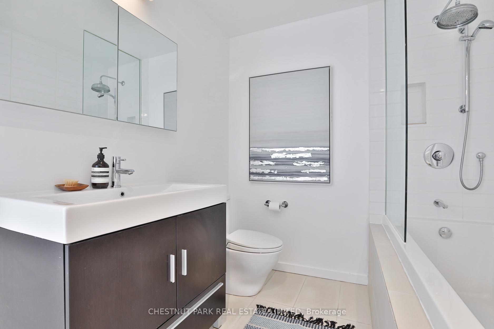 Photo 17 of 52 West Avenue W, Toronto, South Riverdale — HOMEH
