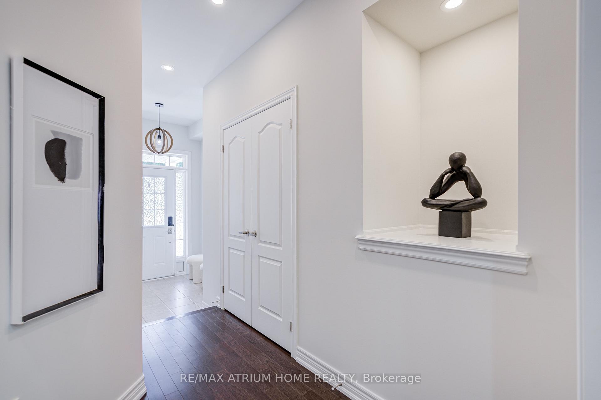 Photo 5 of 368 Roy Harper Avenue, Aurora, Rural Aurora — HOMEH