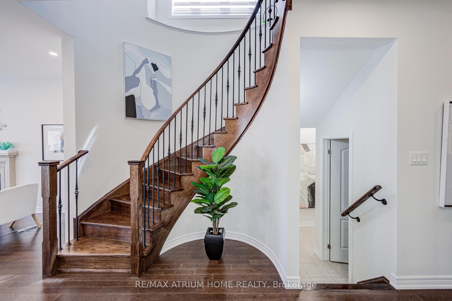 Photo 11 of 368 Roy Harper Avenue, Aurora, Rural Aurora — HOMEH