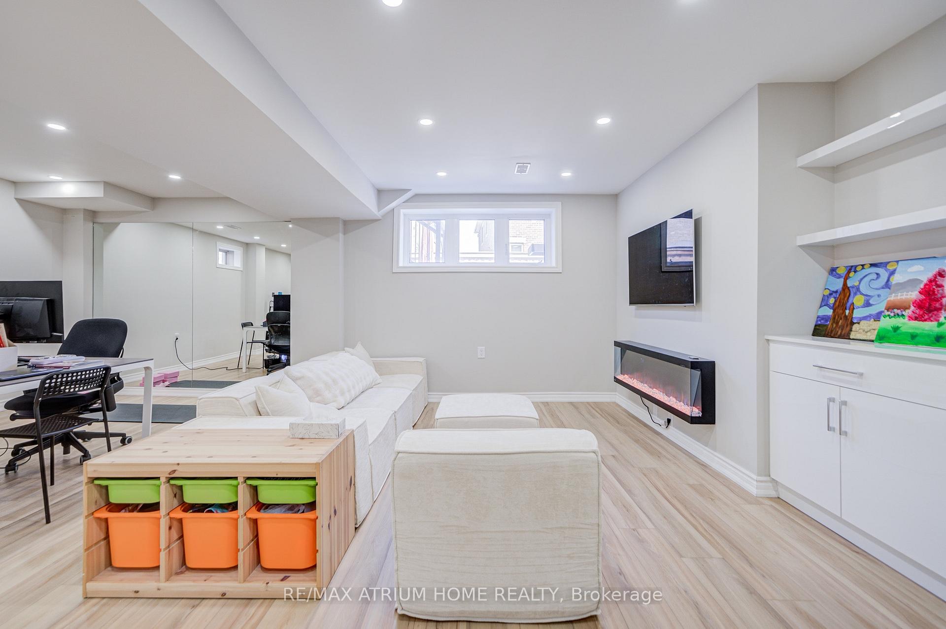 Photo 30 of 368 Roy Harper Avenue, Aurora, Rural Aurora — HOMEH