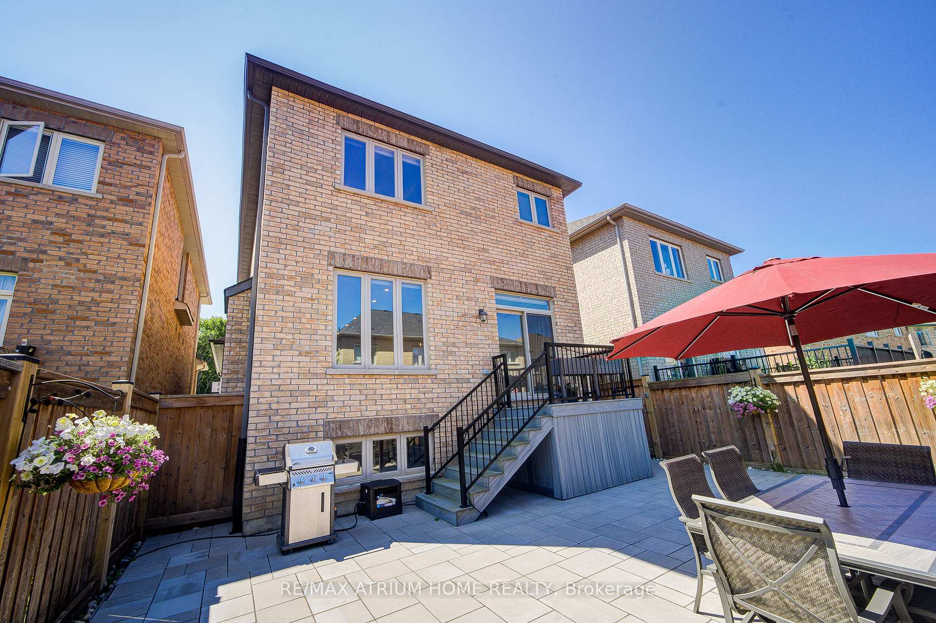 Photo 35 of 368 Roy Harper Avenue, Aurora, Rural Aurora — HOMEH