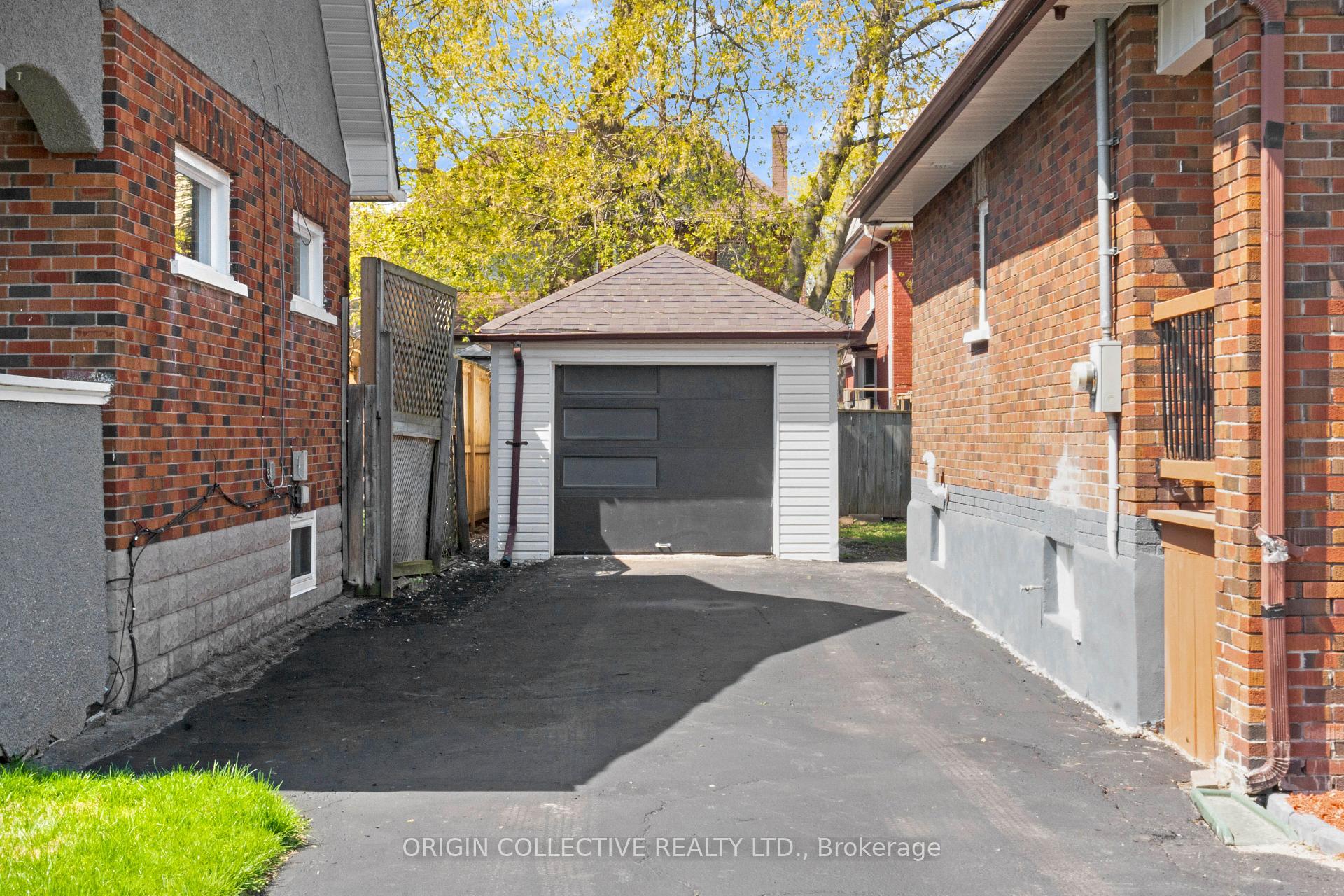 Photo 24 of 280 Division Street, Oshawa, O'Neill — HOMEH
