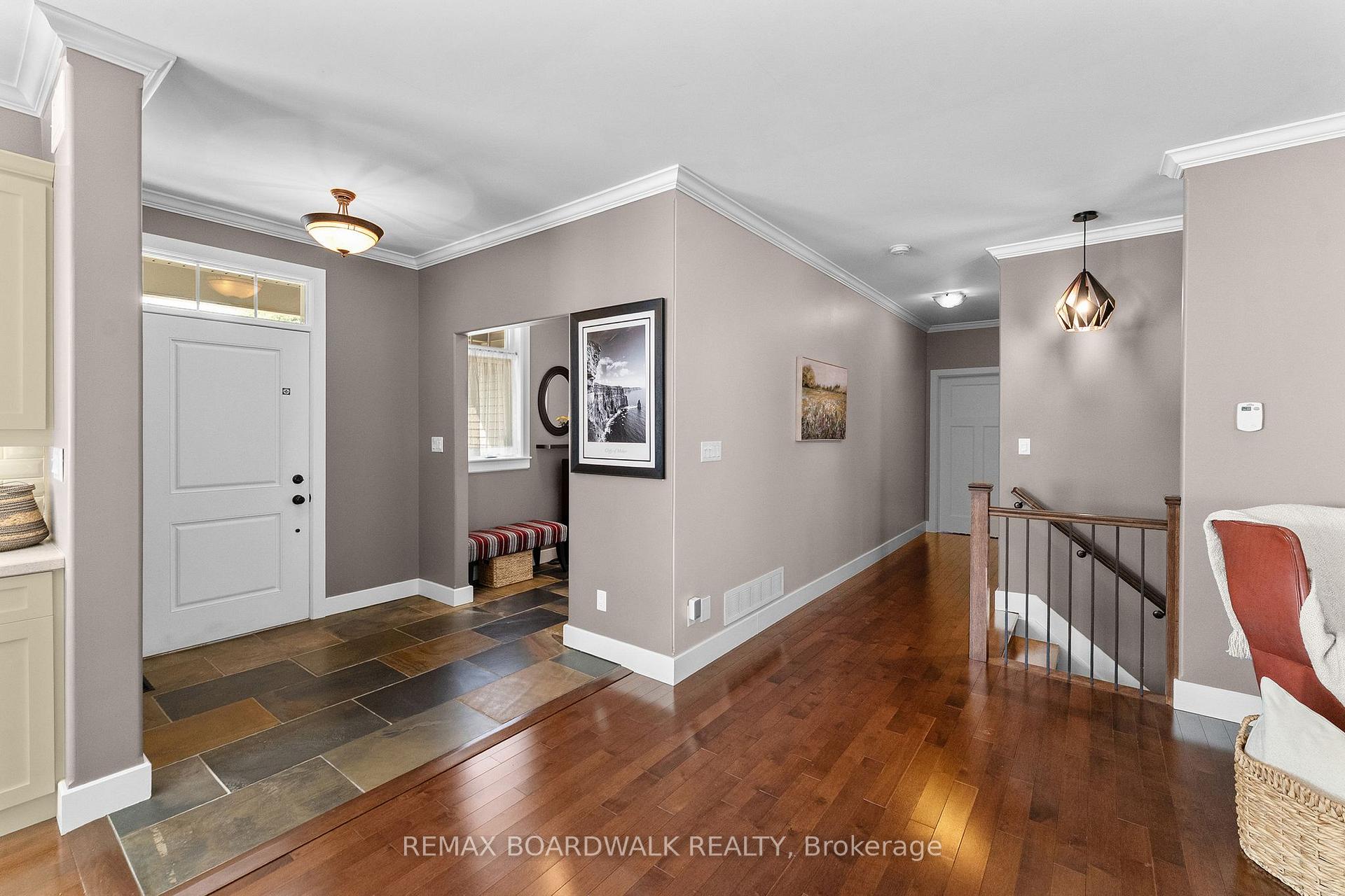 Photo 4 of 430 Main Street, North Dundas, Winchester — HOMEH