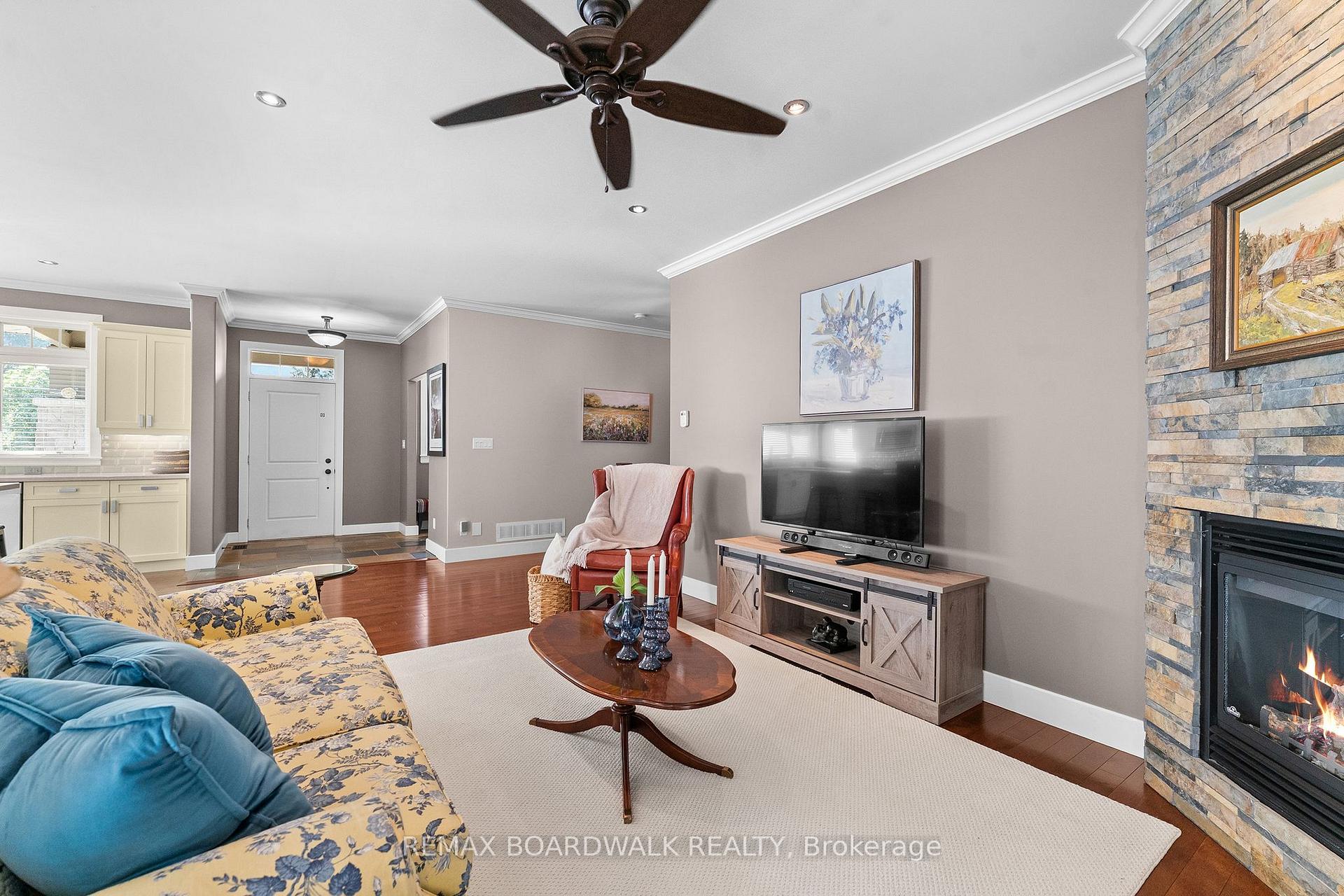 Photo 6 of 430 Main Street, North Dundas, Winchester — HOMEH