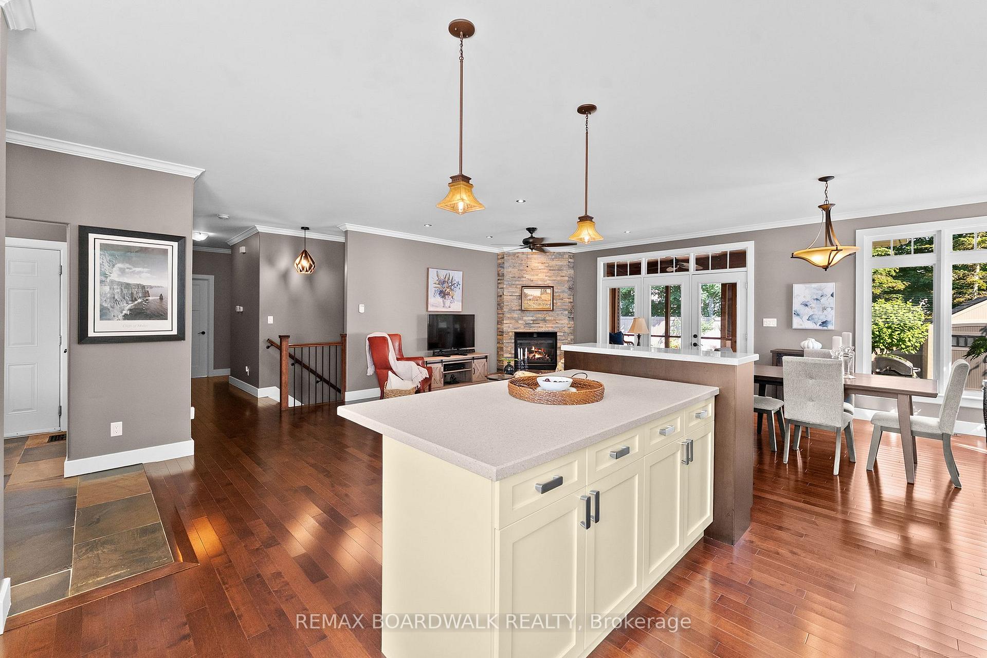 Photo 12 of 430 Main Street, North Dundas, Winchester — HOMEH