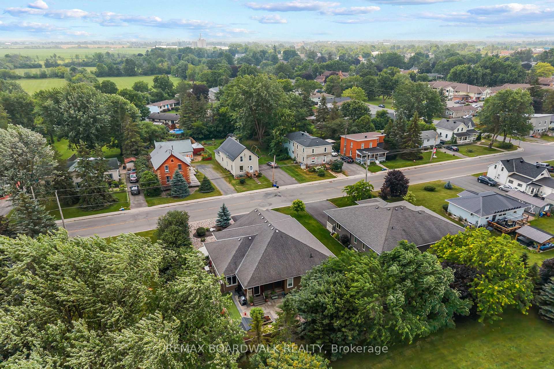 Photo 45 of 430 Main Street, North Dundas, Winchester — HOMEH