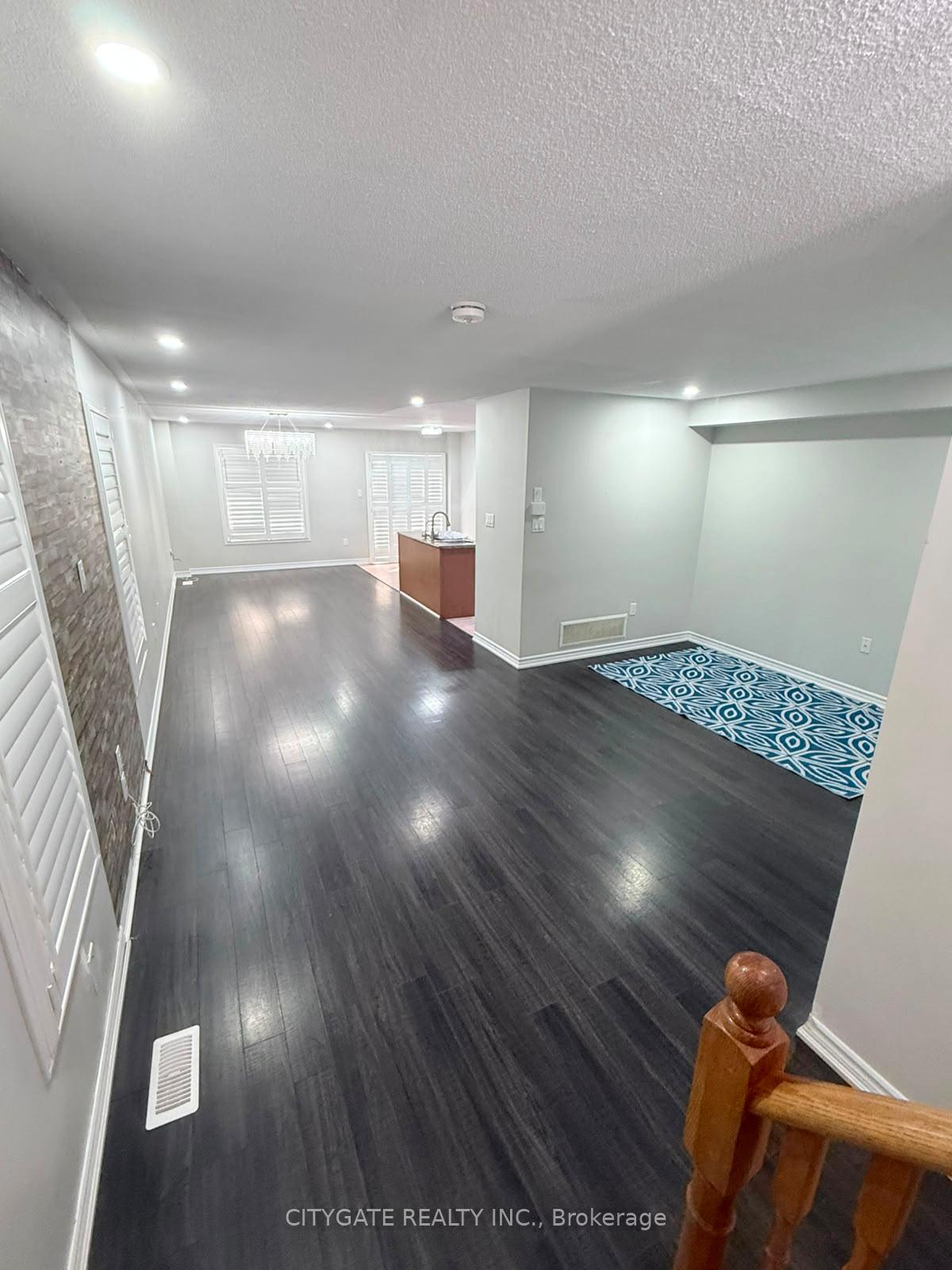 Photo 4 of Unit Main/Second, 124 Crystalview Crescent, Brampton, Bram East — HOMEH