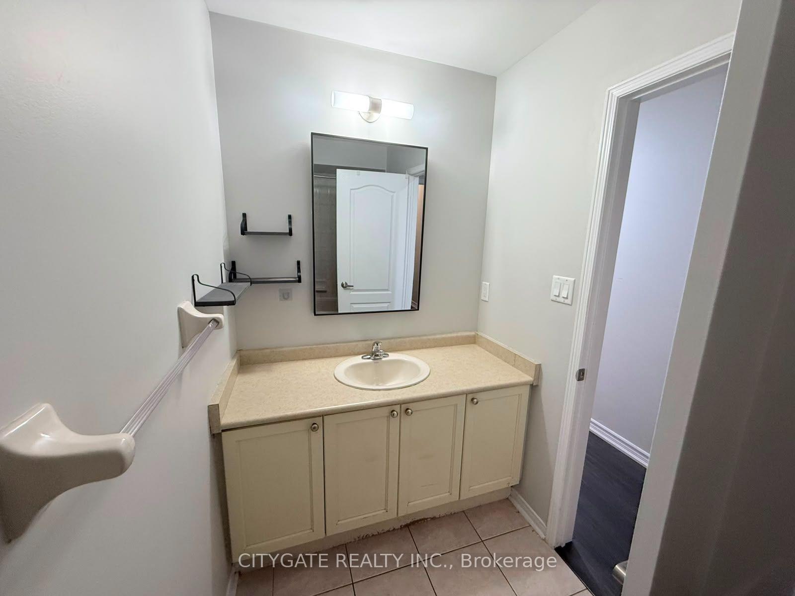 Photo 13 of Unit Main/Second, 124 Crystalview Crescent, Brampton, Bram East — HOMEH