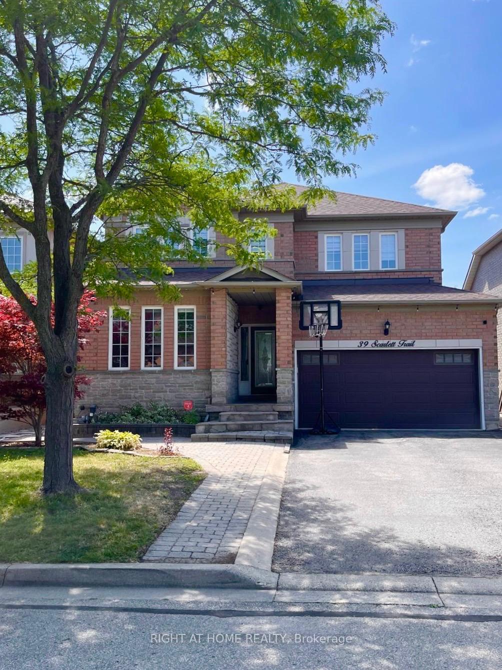 Photo 2 of 39 Scarlett Trail, Vaughan, Vellore Village — HOMEH