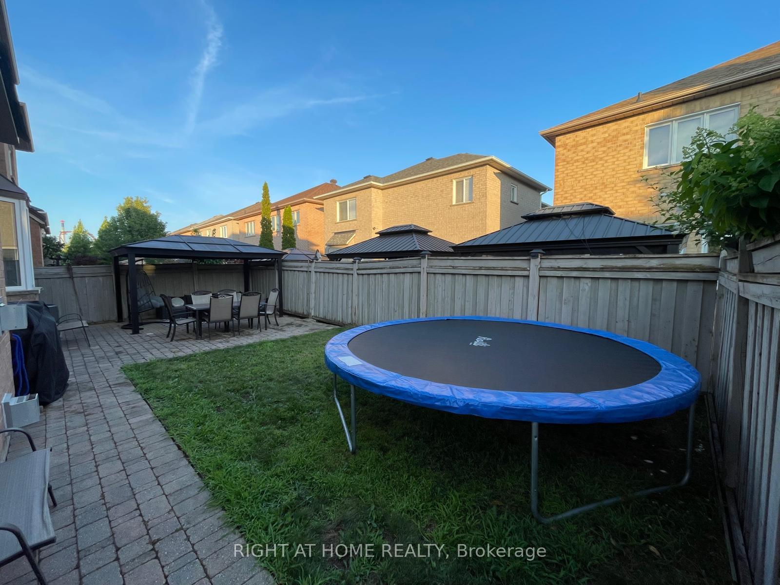 Photo 46 of 39 Scarlett Trail, Vaughan, Vellore Village — HOMEH