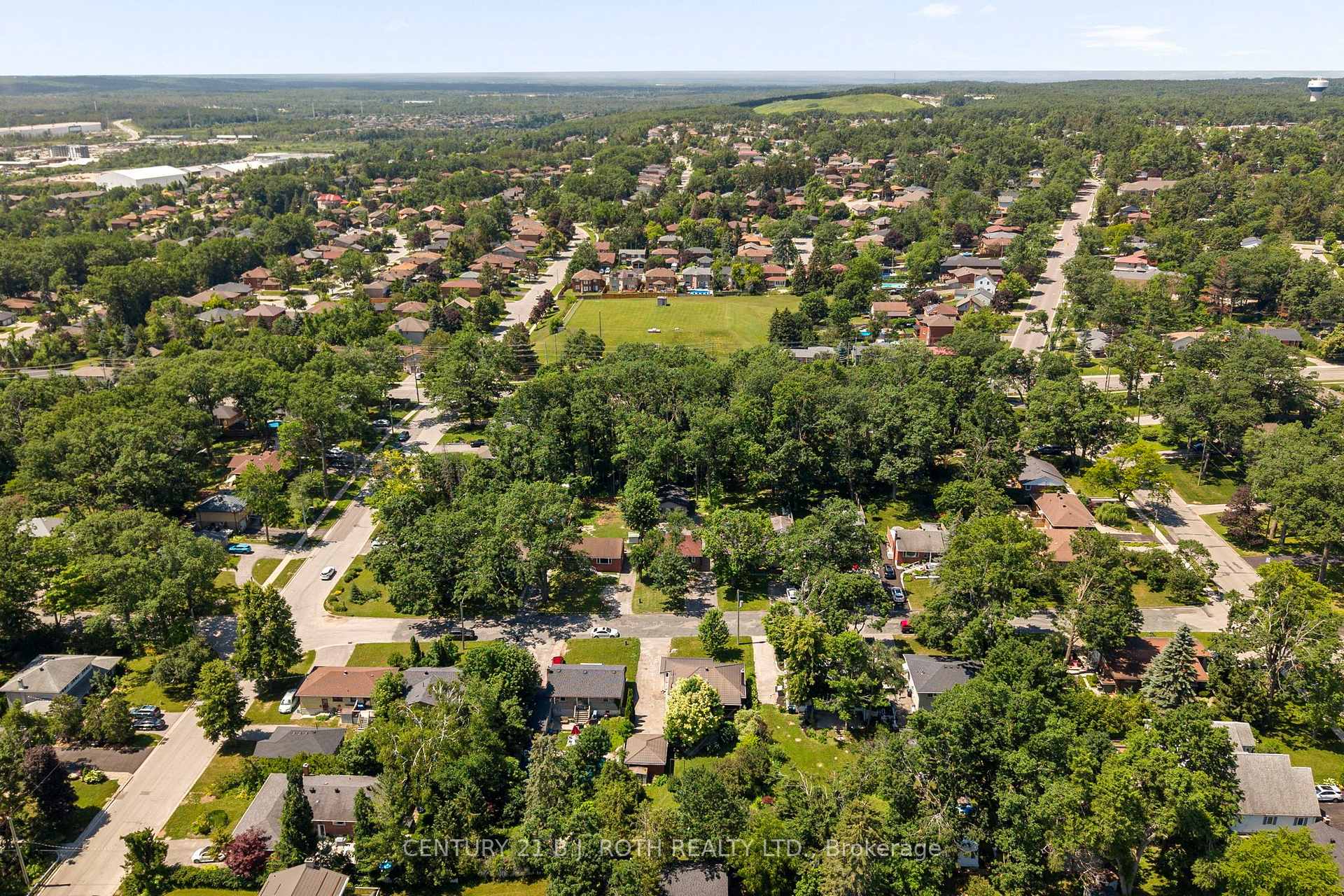 Photo 34 of 7 Vine Street, Barrie, Sunnidale — HOMEH