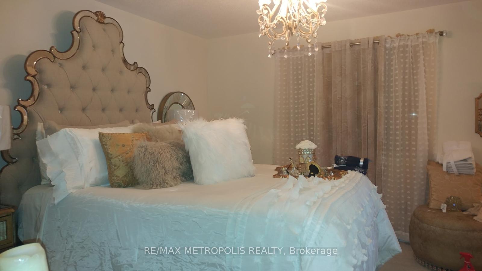 Photo 1 of 2757 William Jackson Drive, Pickering, Duffin Heights — HOMEH