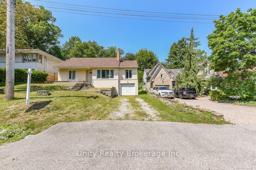 Photo 1 of 51 Lambeth Road, Etobicoke, Edenbridge-Humber Valley — HOMEH