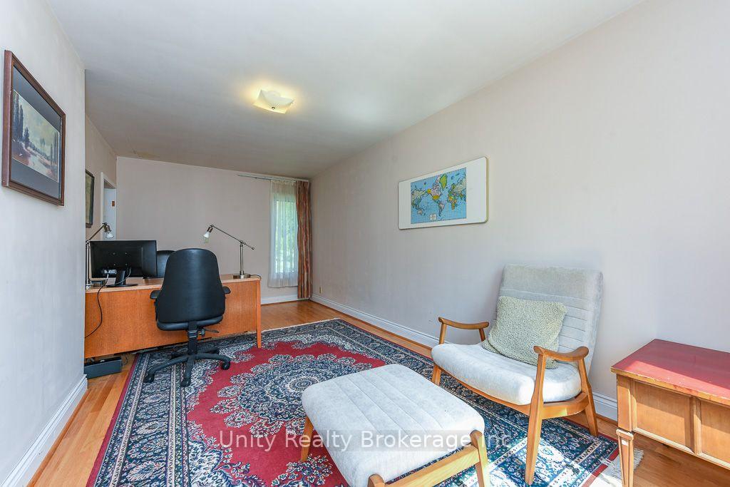 Photo 25 of 51 Lambeth Road, Etobicoke, Edenbridge-Humber Valley — HOMEH