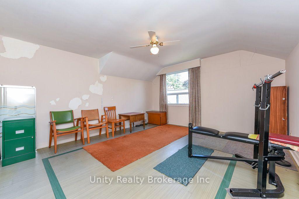 Photo 32 of 51 Lambeth Road, Etobicoke, Edenbridge-Humber Valley — HOMEH