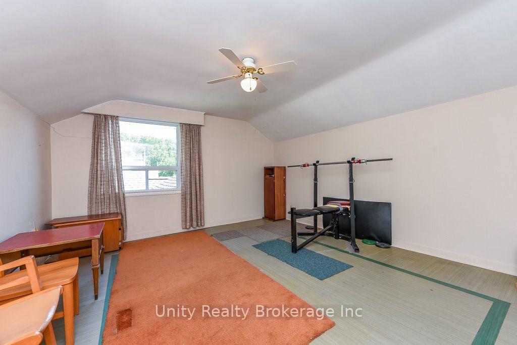 Photo 10 of 51 Lambeth Road, Etobicoke, Edenbridge-Humber Valley — HOMEH
